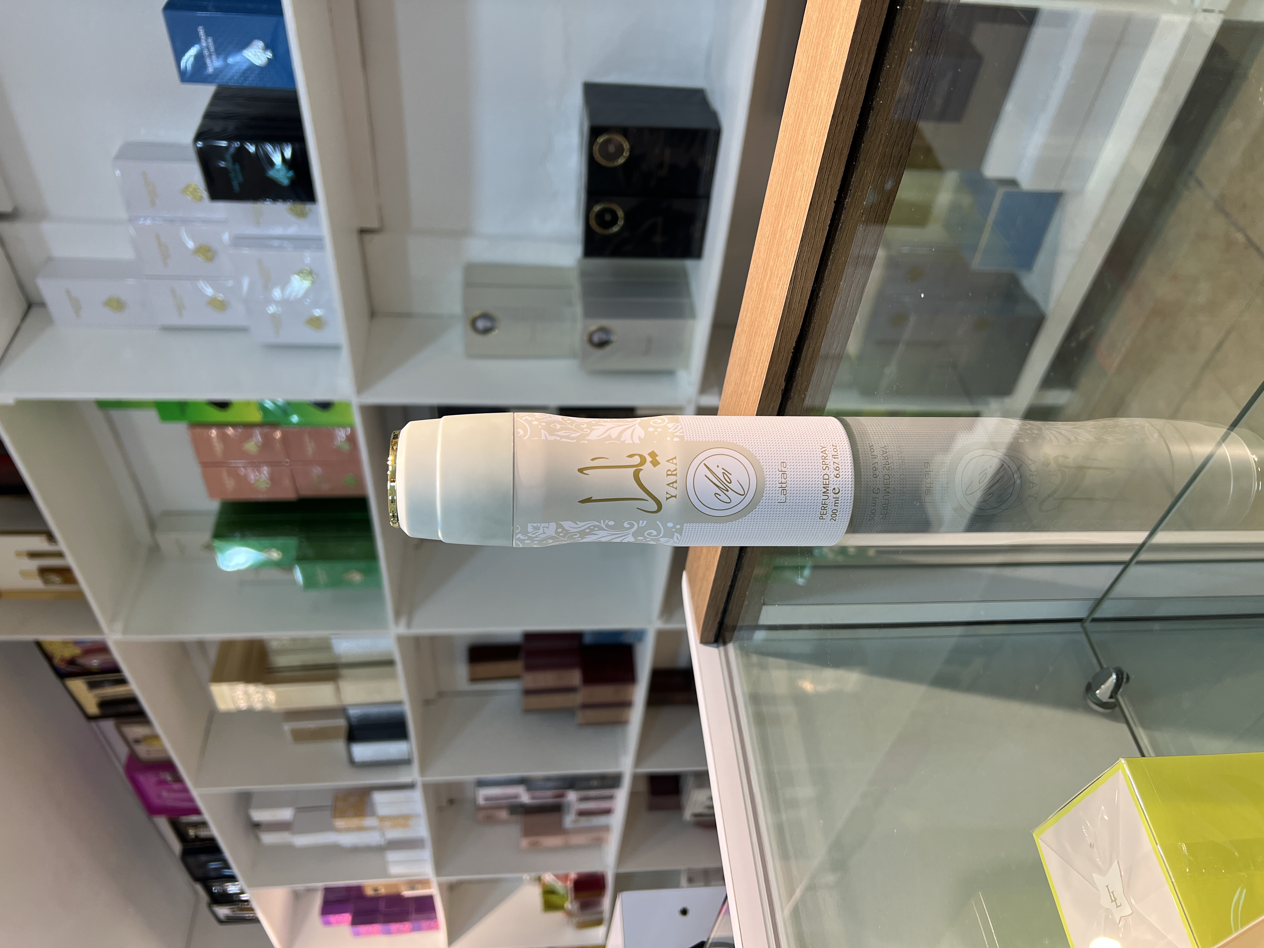 BODY SPRAY LATTAFA YARA MOI WOMEN 6.6 OZ SPRAY