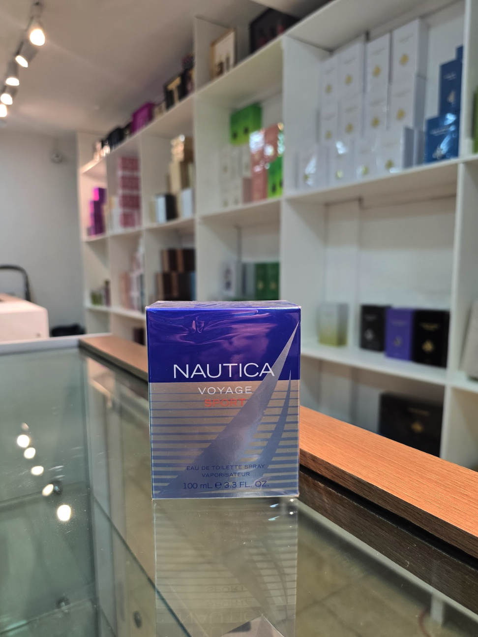 NAUTICA VOYAGE SPORT MEN 3.4 OZ. EDT