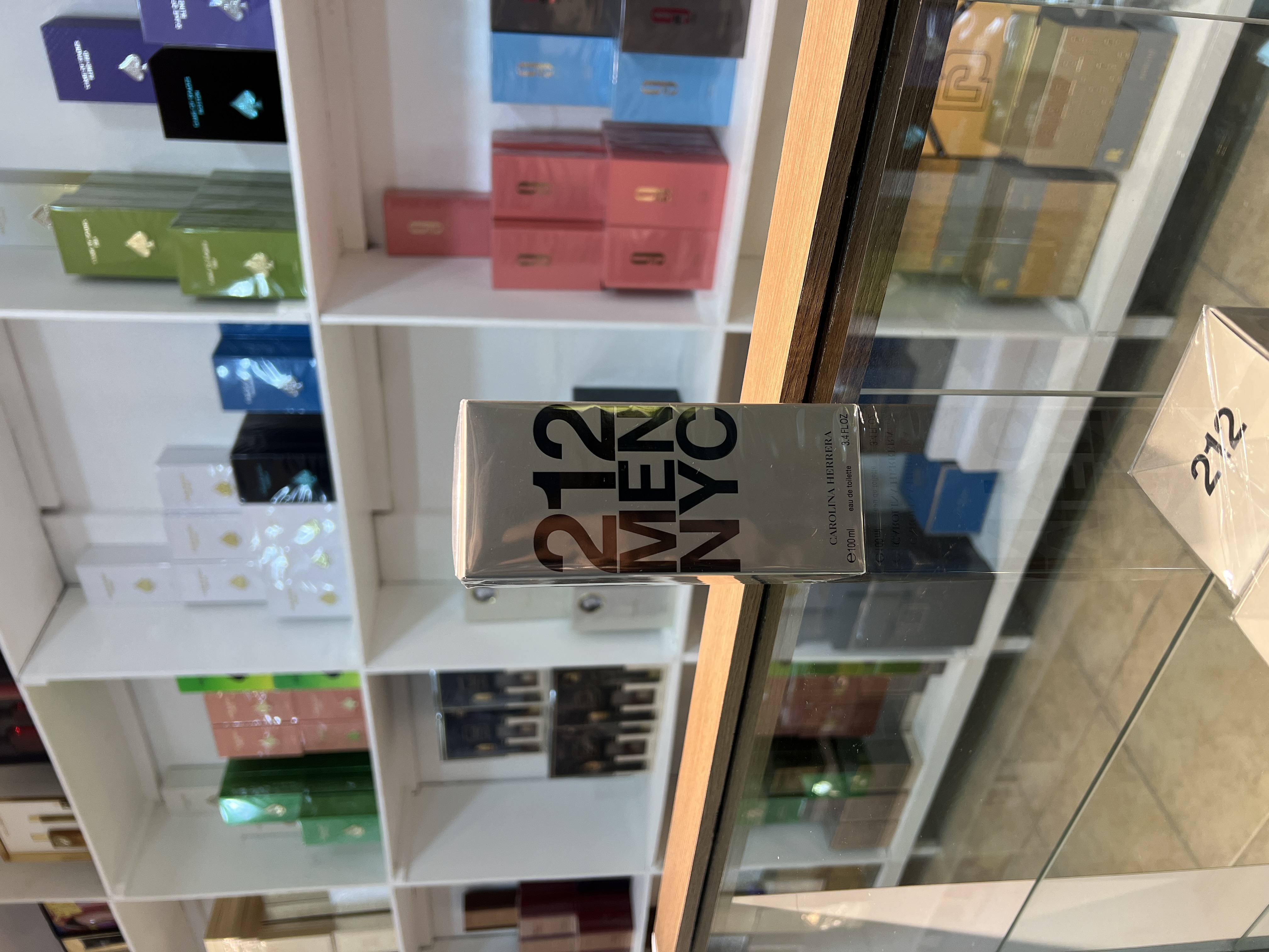 CAROLINA HERRERA 212 MEN 3.4 OZ. EDT