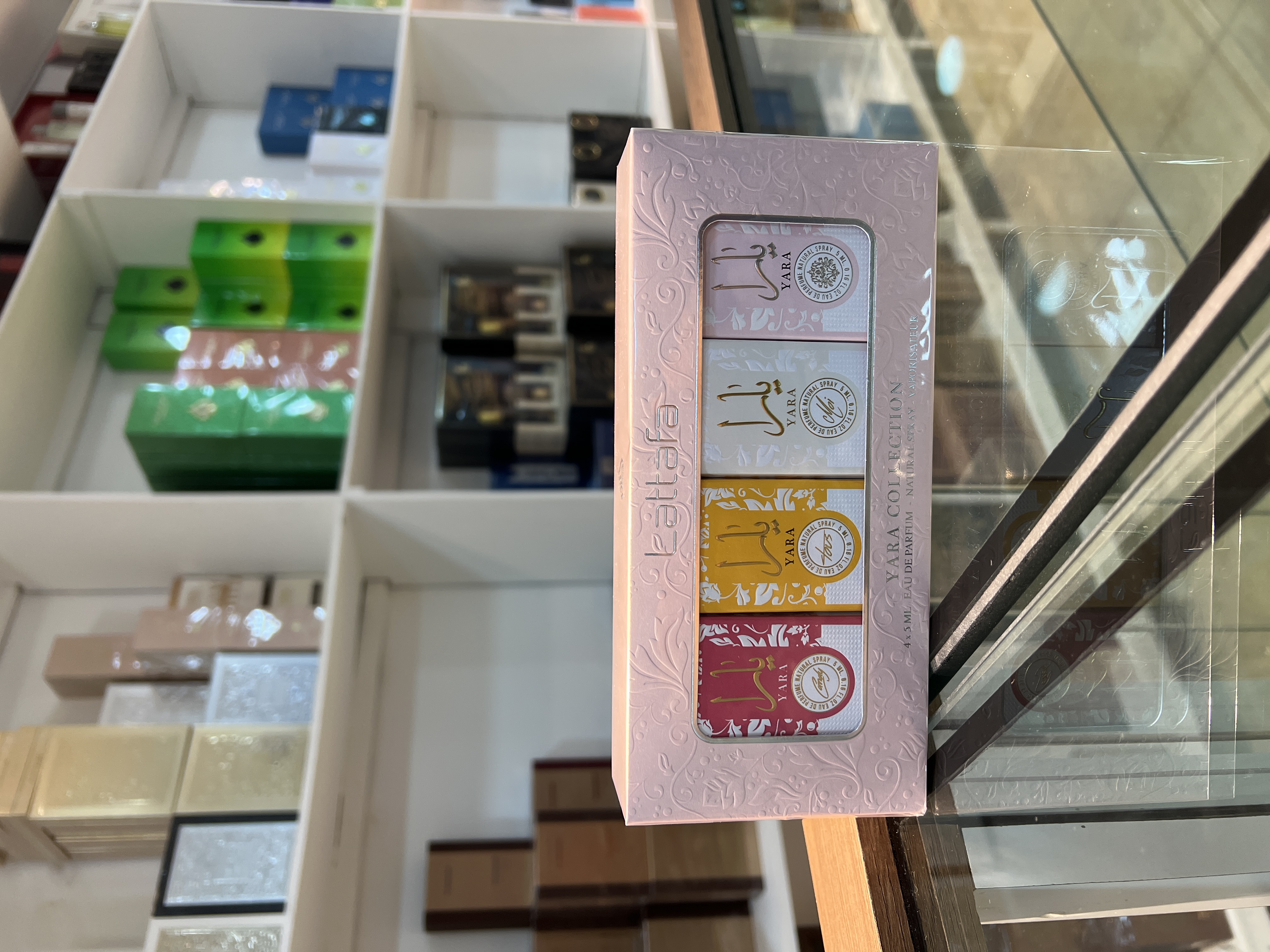 SET LATTAFA YARA MINI COLLECTION ( 4 PC ) 0.17 EDP SP