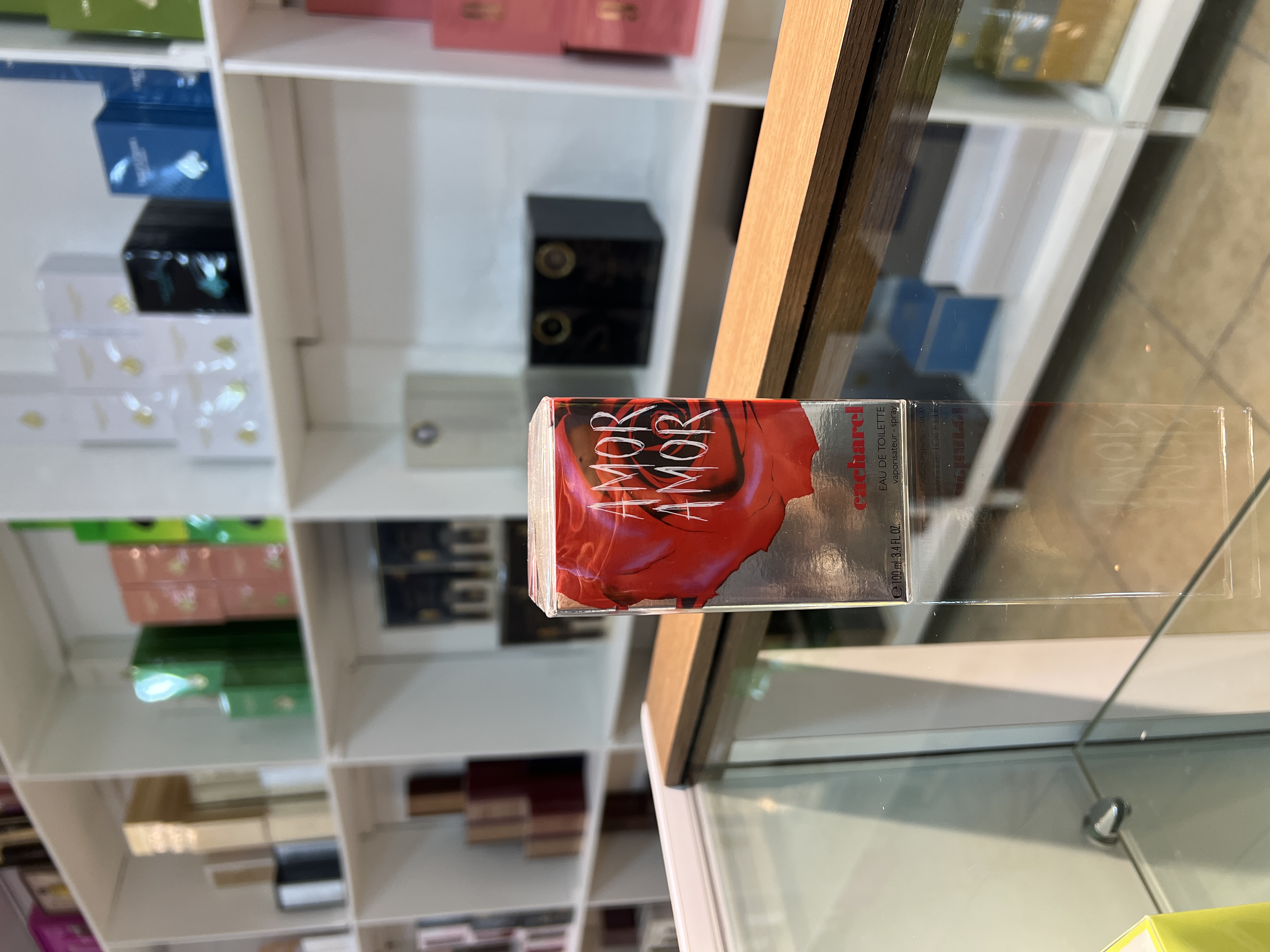 CACHAREL AMOR AMOR WOMAN 3.4 OZ. EDT SP