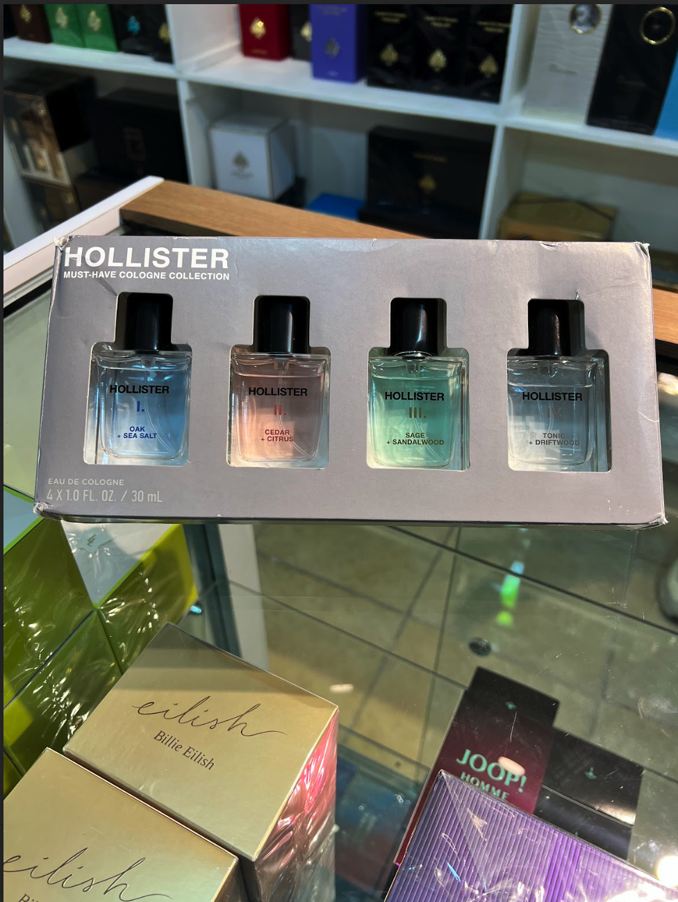 Hollister Must-have Cologne collection (Unidad)