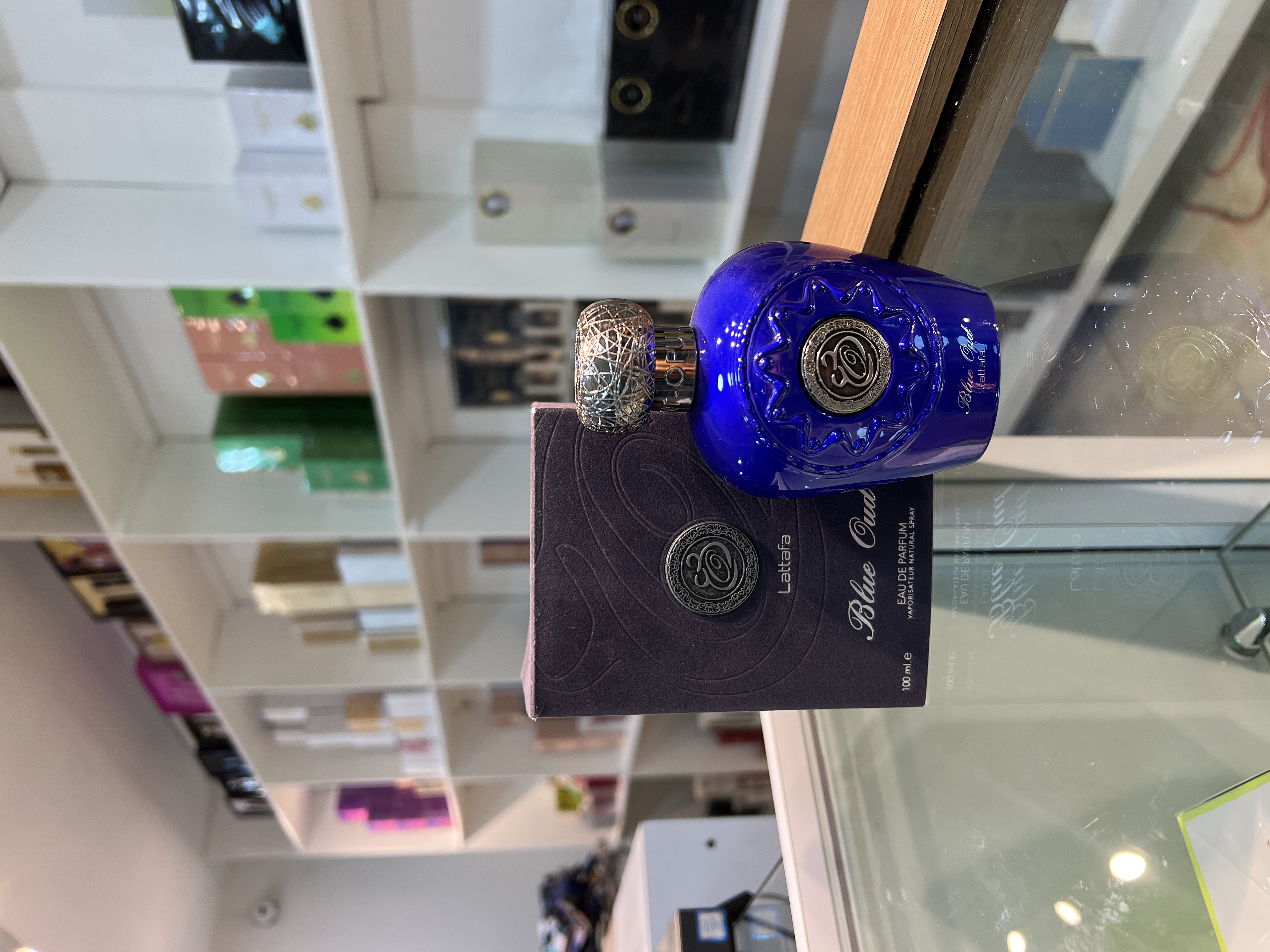 OPULENT BLUE OUD LATTAFA 