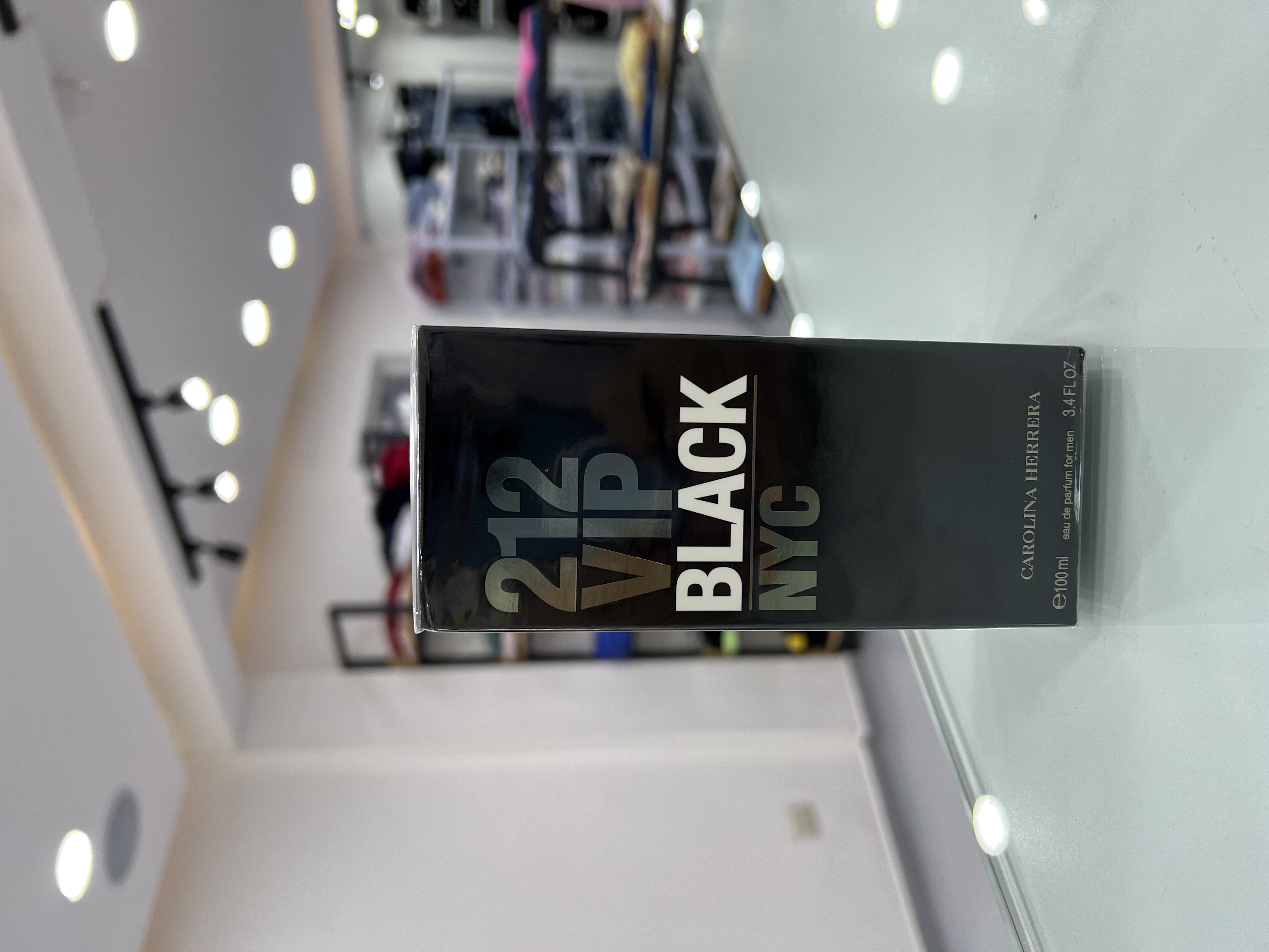 CAROLINA HERRERA "212 VIP BLACK 3.4OZ EDT