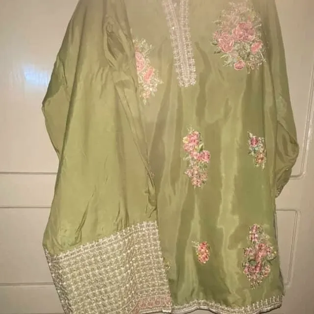 Embroidered Green Kurta