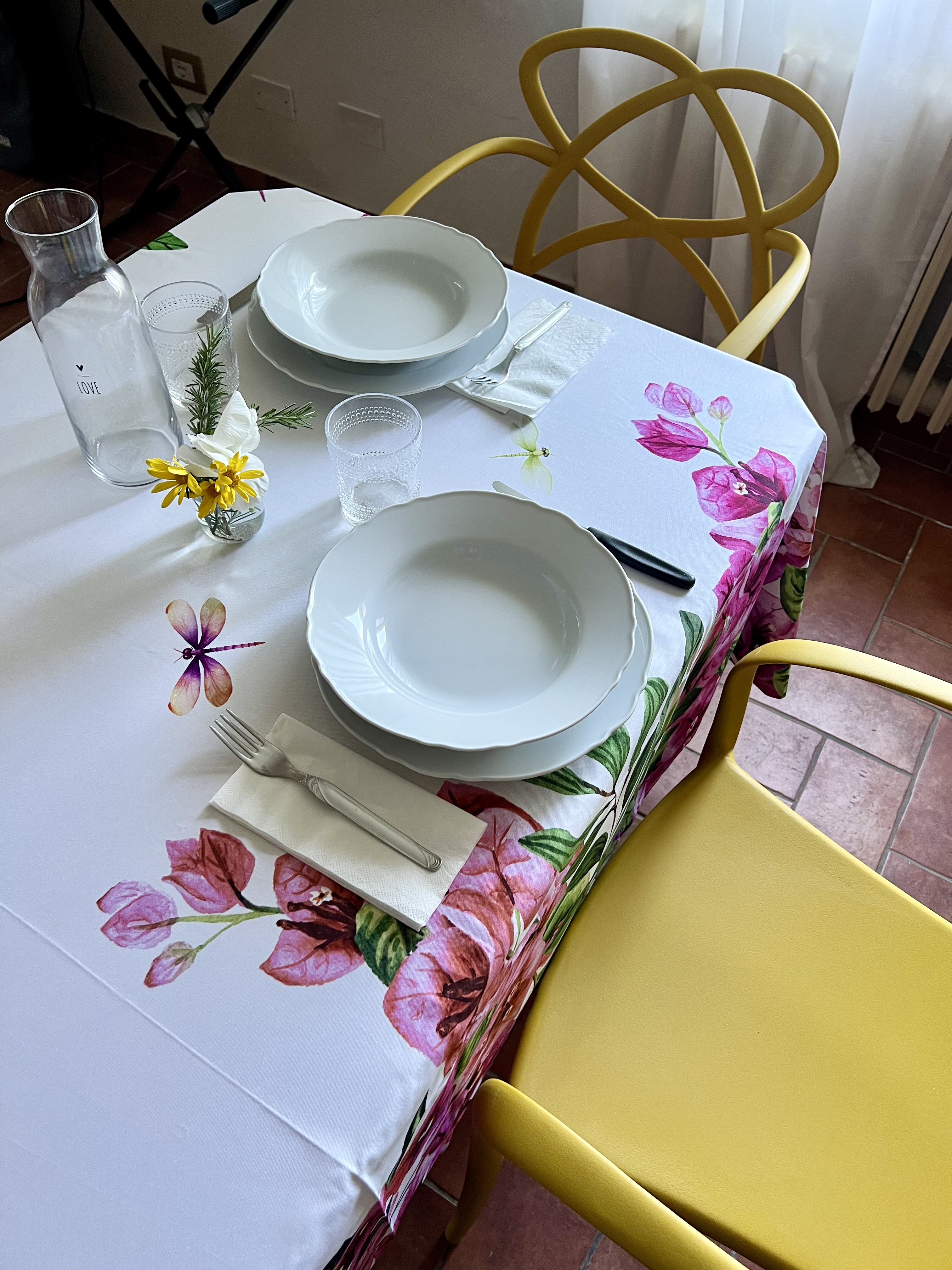 Tovaglia Bounganvillea