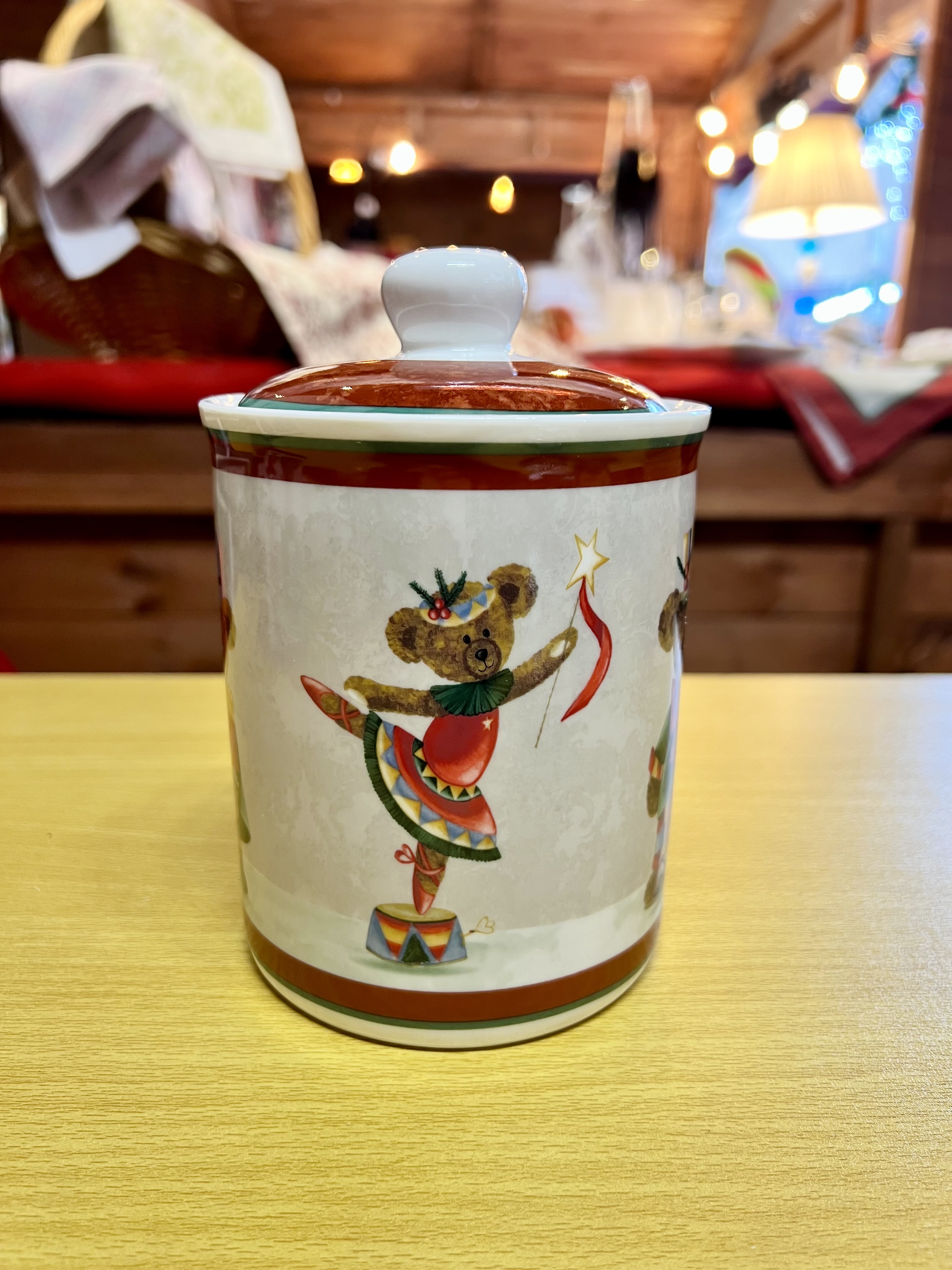 Barattolo in porcellana bear