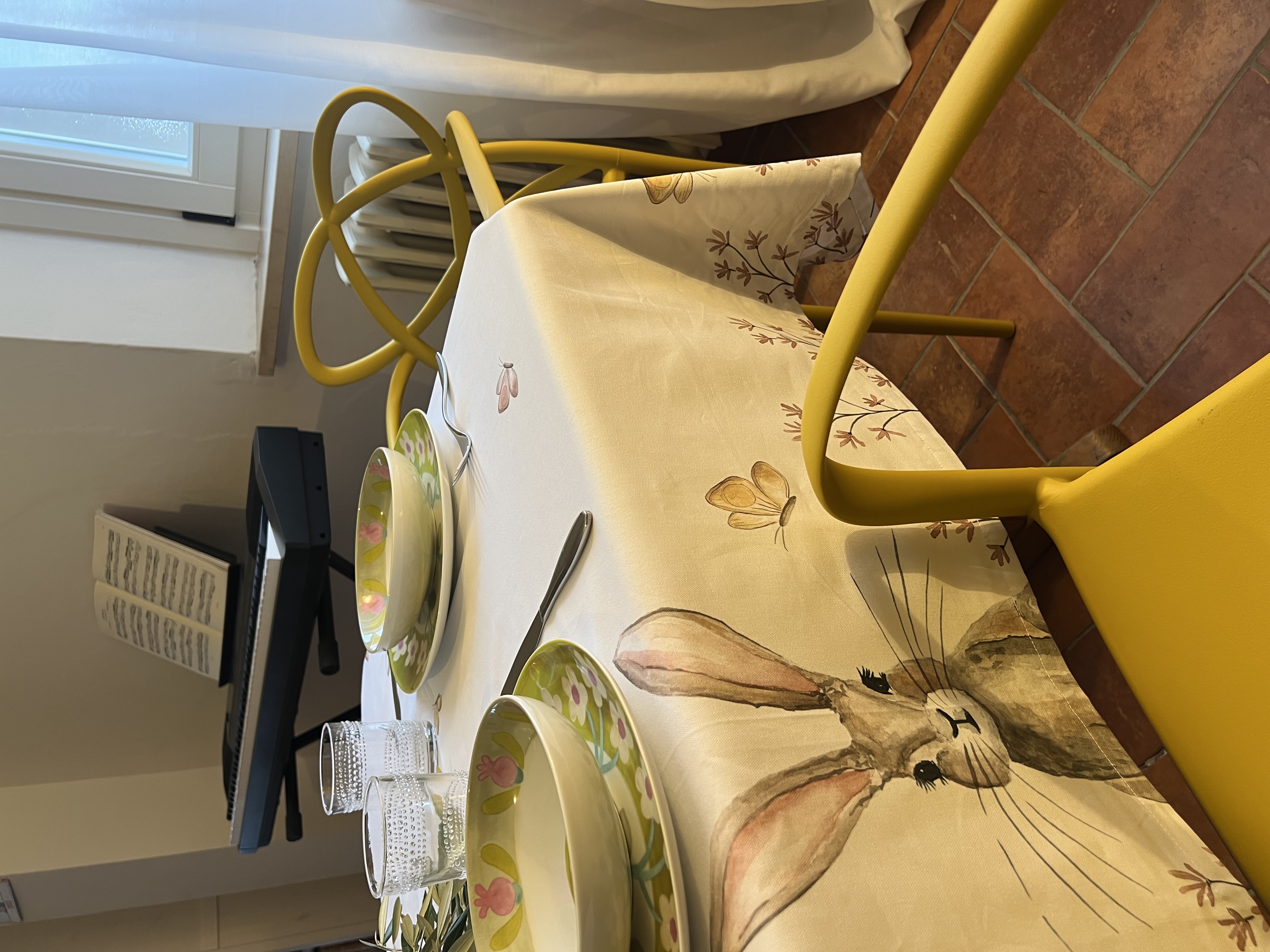 Tovaglia con conigli