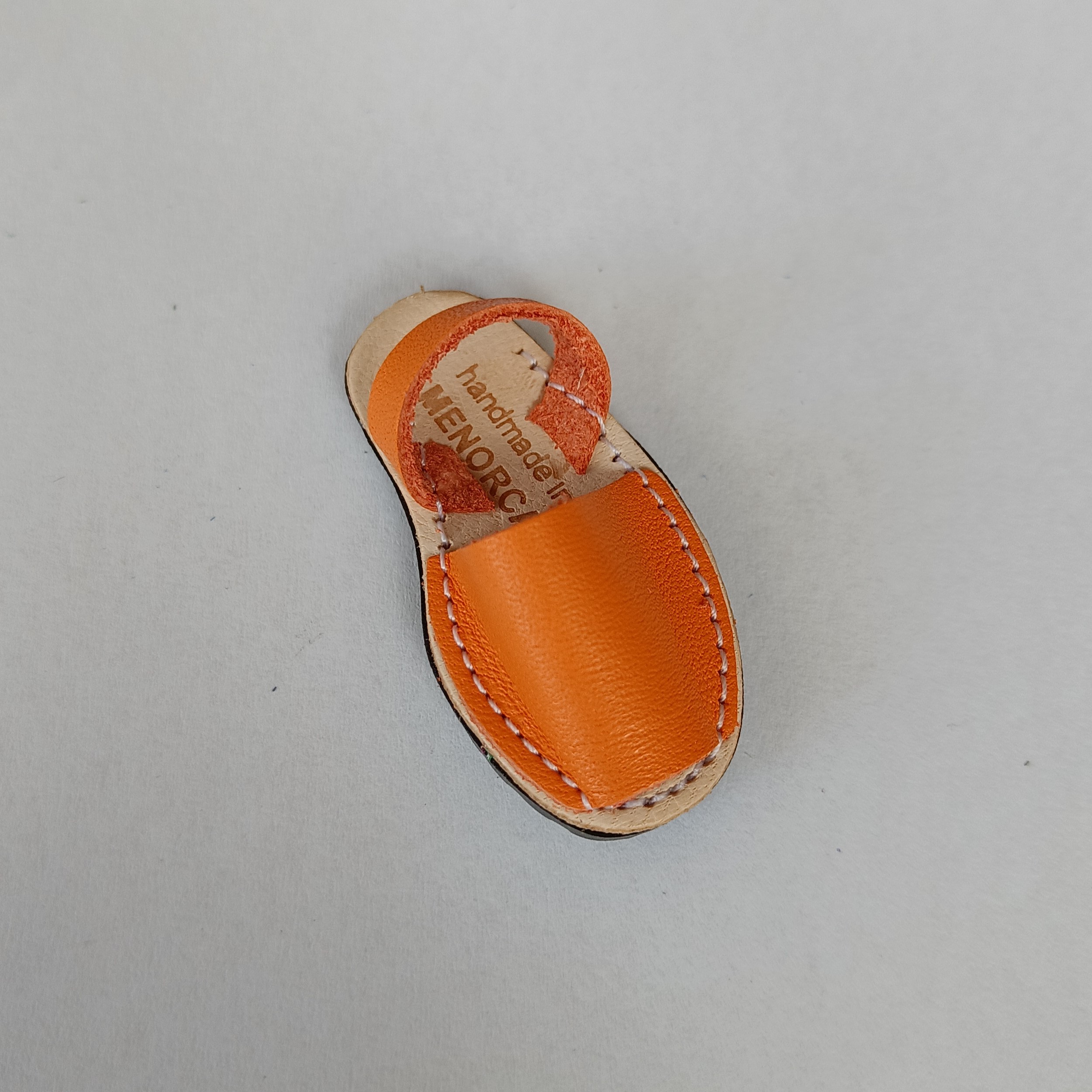 Imán Avarca Pequeña Lisa