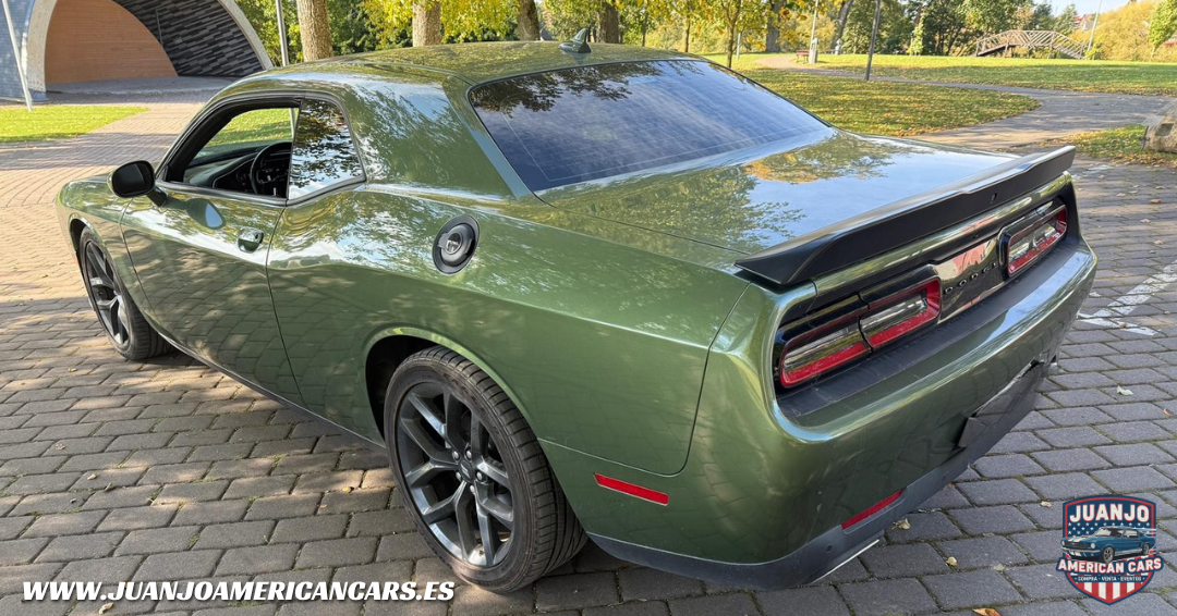 Dodge Challenger SXT 3.6L V6 (2022)