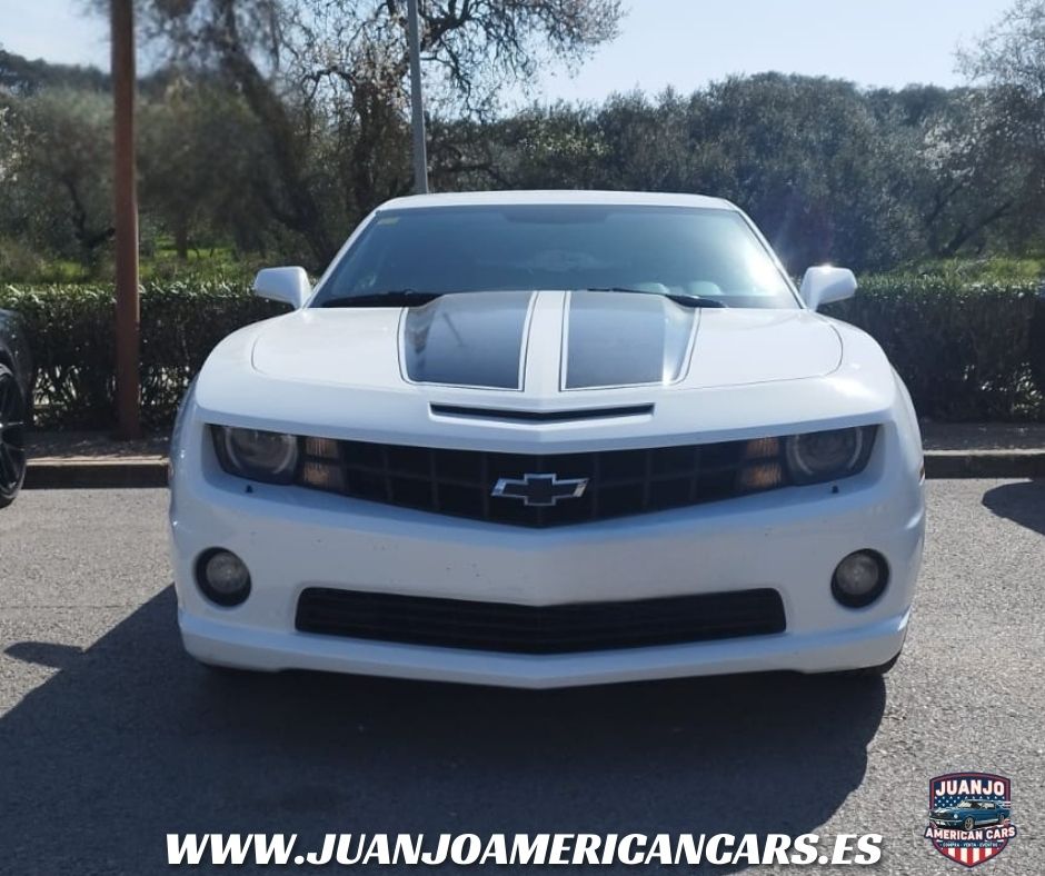 Chevrolet Camaro 3.6L V6 (2010) – Estética Brutal y Espíritu Americano