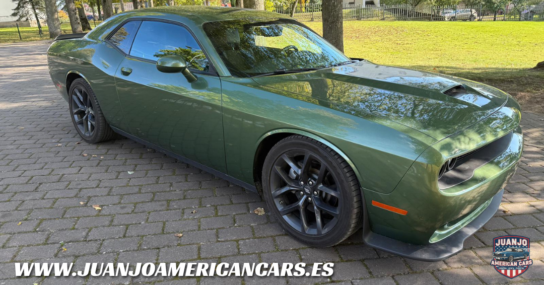 Dodge Challenger SXT 3.6L V6 (2022)