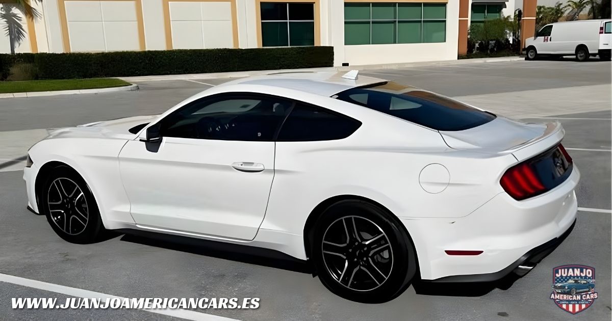 Ford Mustang EcoBoost Premium (2021) | Blanco | 29.000€