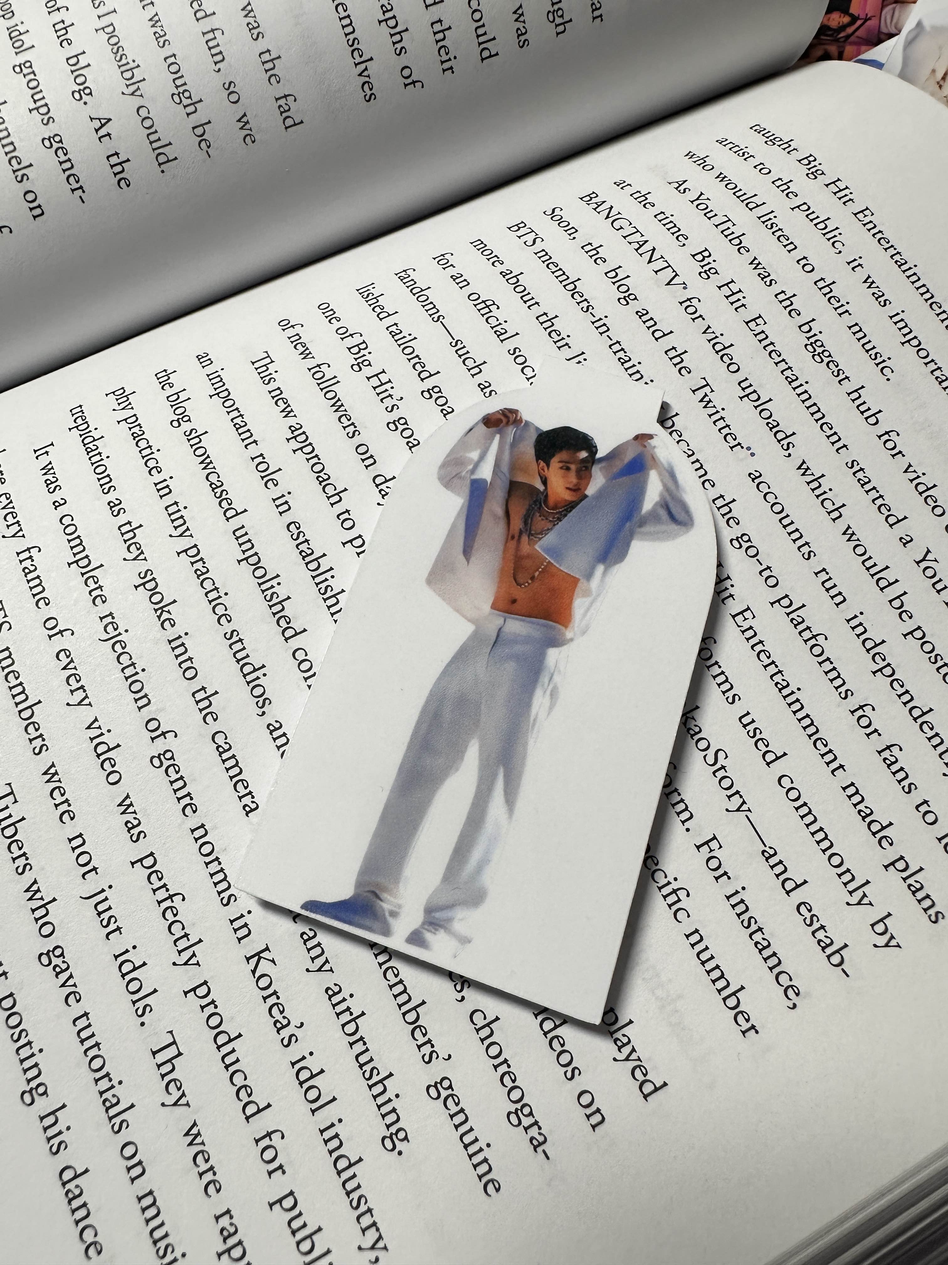 ❥ BTS Jungkook Magnetic Bookmark