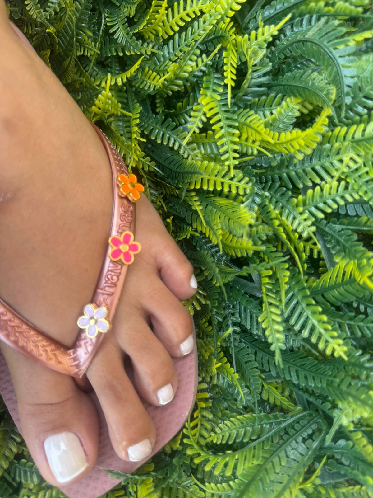 Chinelo Havaianas Square com acessório Florzinhas