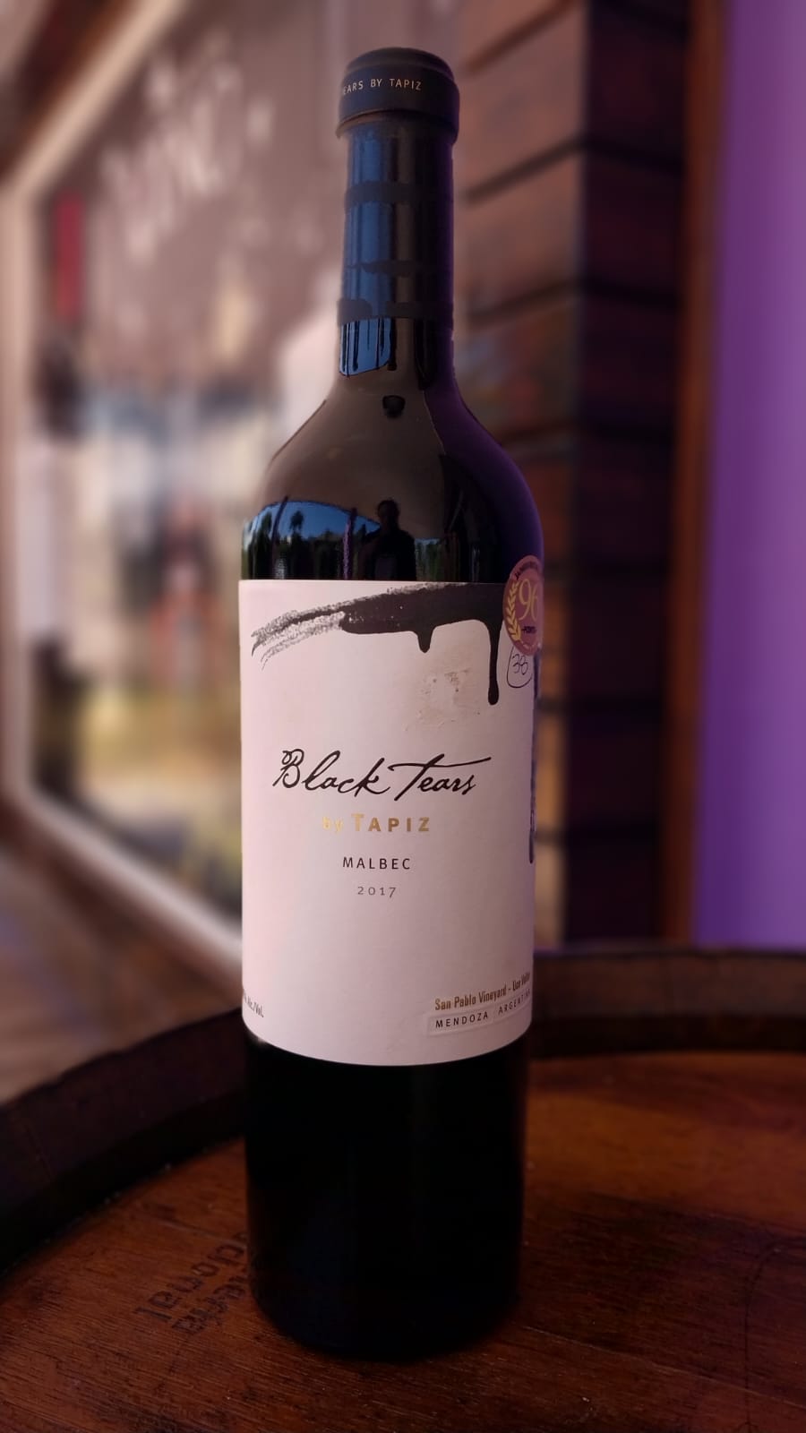 VINHO TINTO BLACK TEARS BY TAPIZ