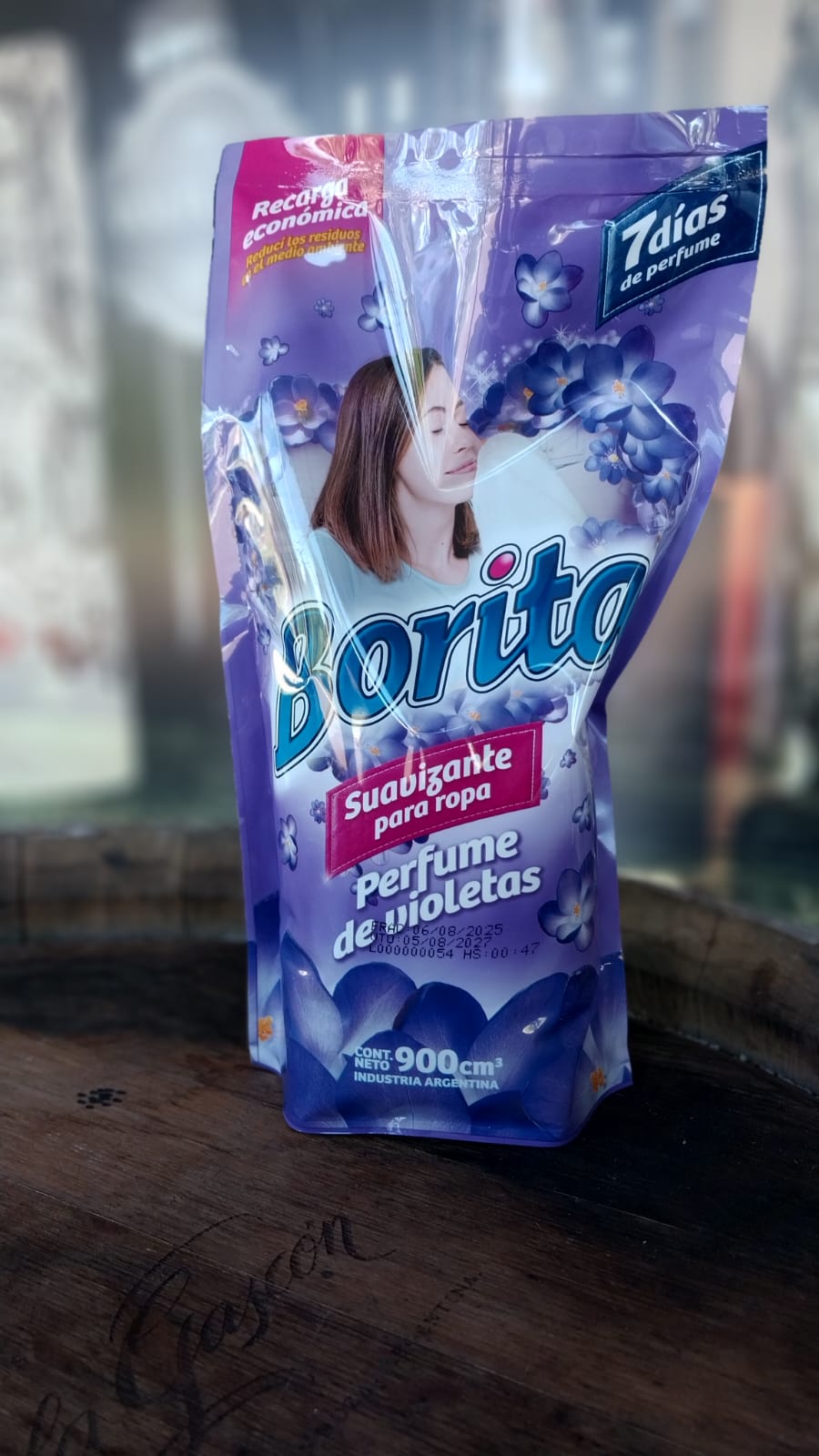 BORITA SUAVIZANTE PARA ROPAS PERFUME DE VIOLETAS 900ML