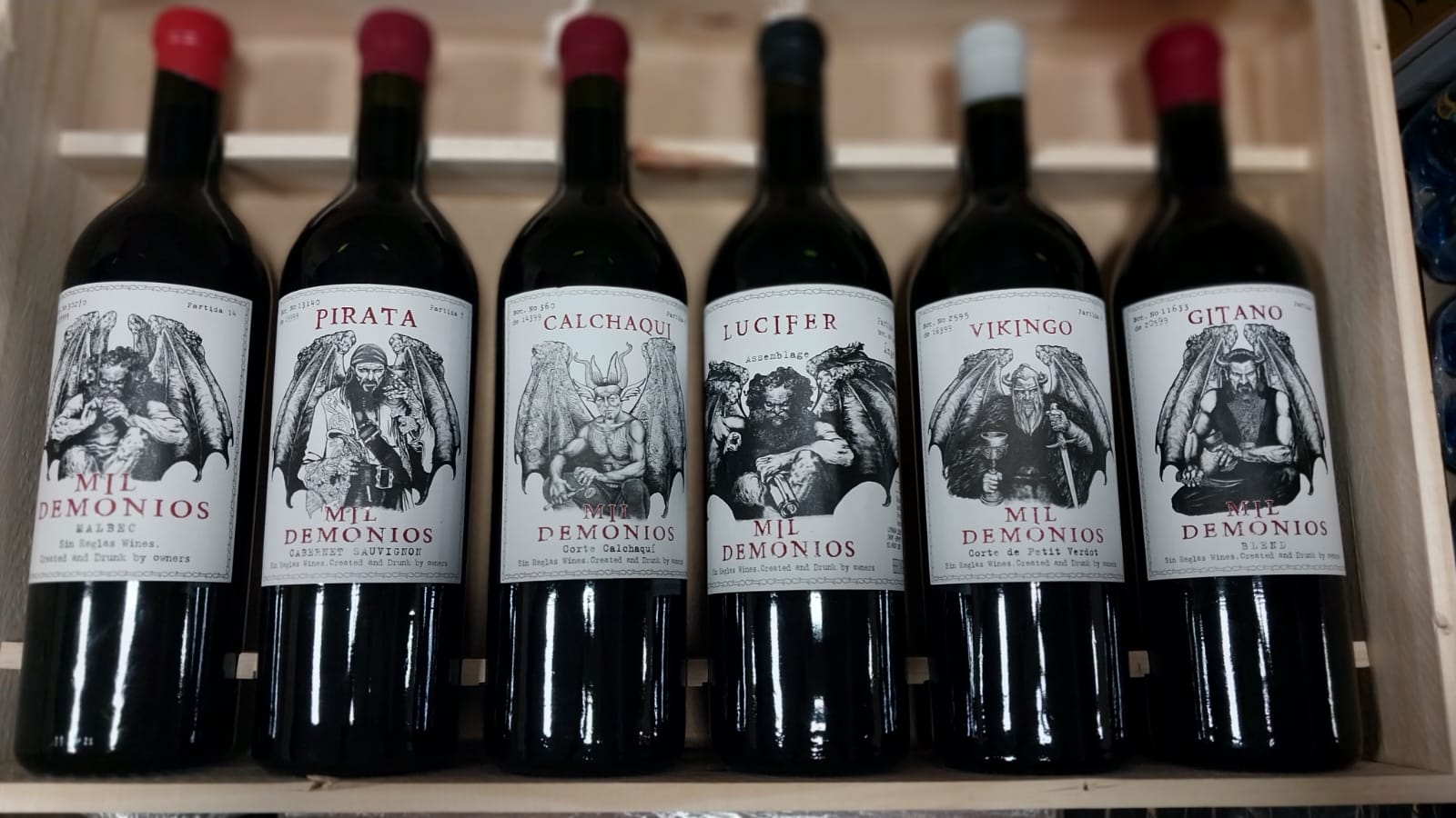 MIL DEMONIOS COLECCION INFIERNO X6