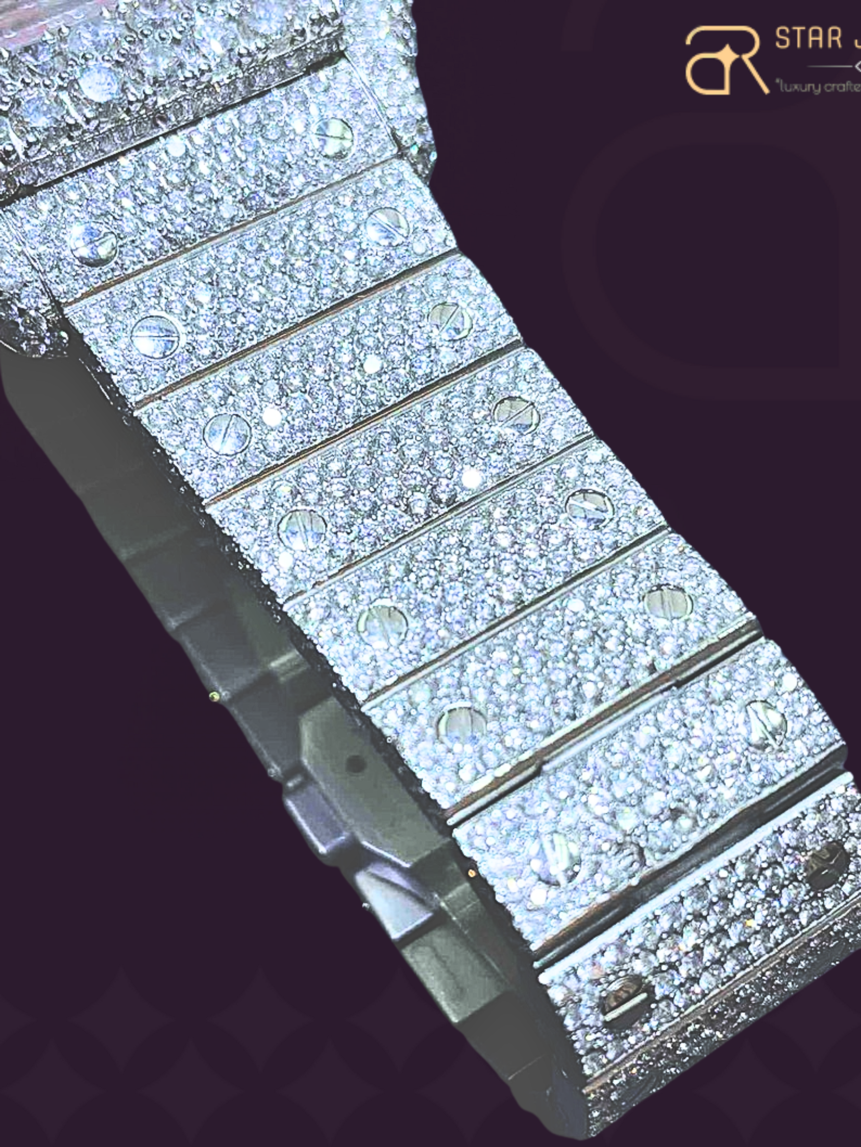 Luxury diamond-studded watches that elegance in every detail, 