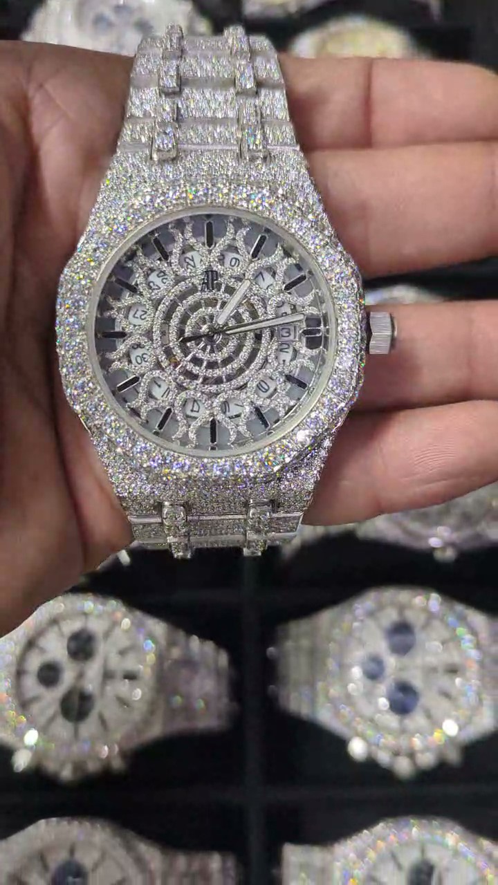 Luxury diamond-studded watches that elegance in every detail,