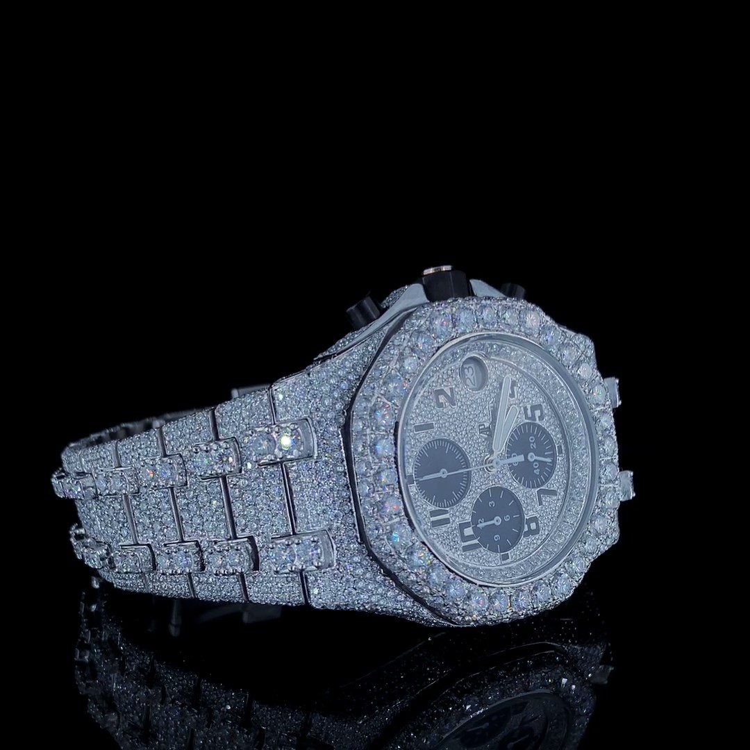 Luxury diamond-studded watches that elegance in every detail,