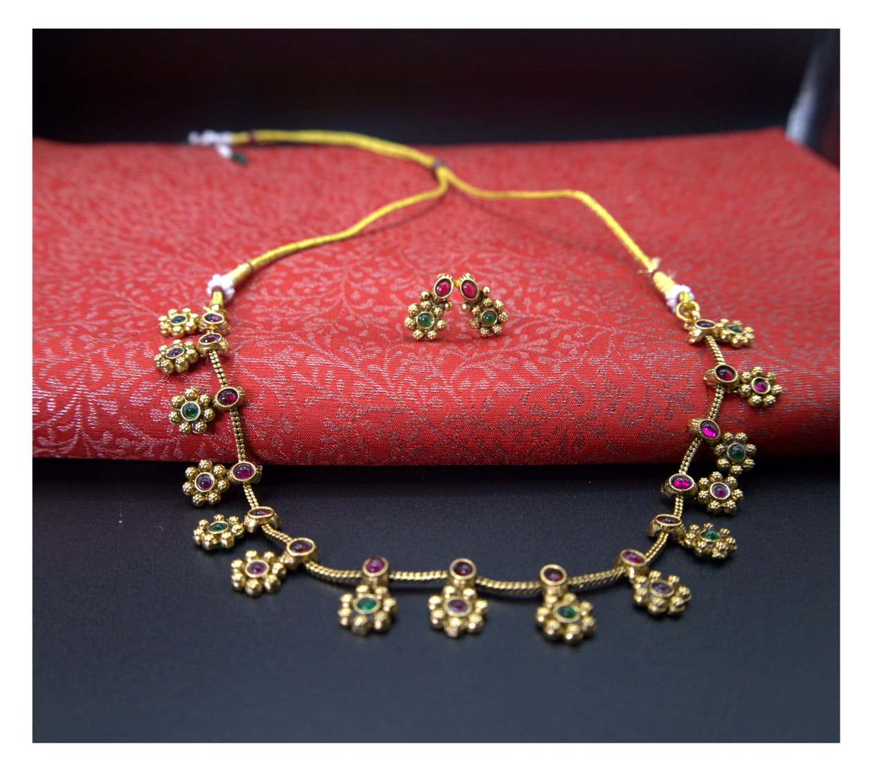 Floral Necklace Set