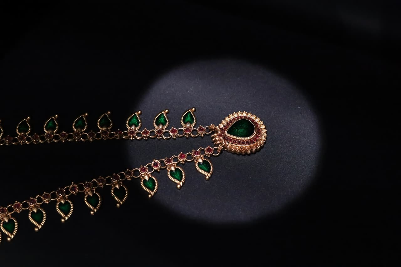 Antique Mango Leaf Haram