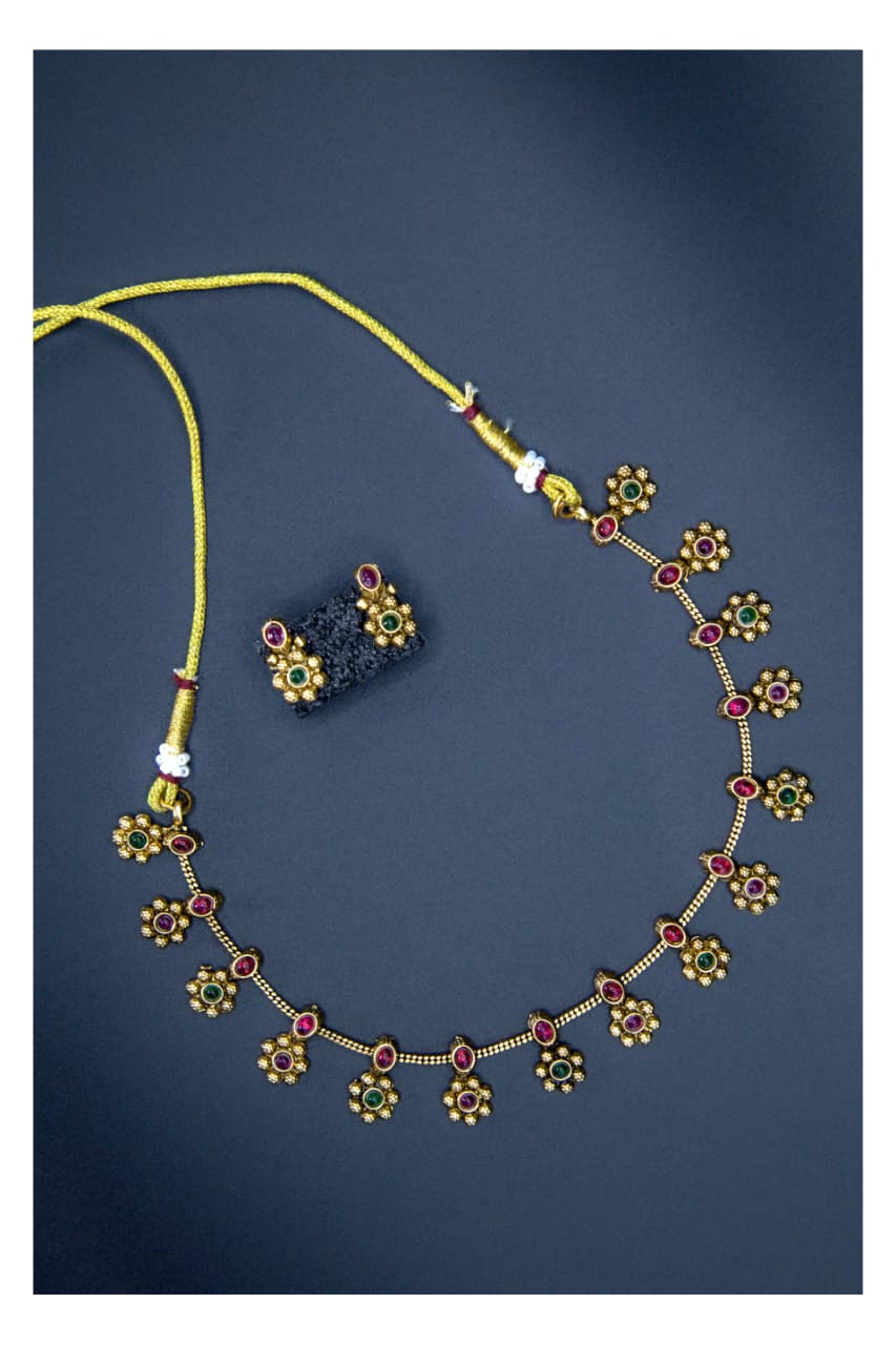 Floral Necklace Set