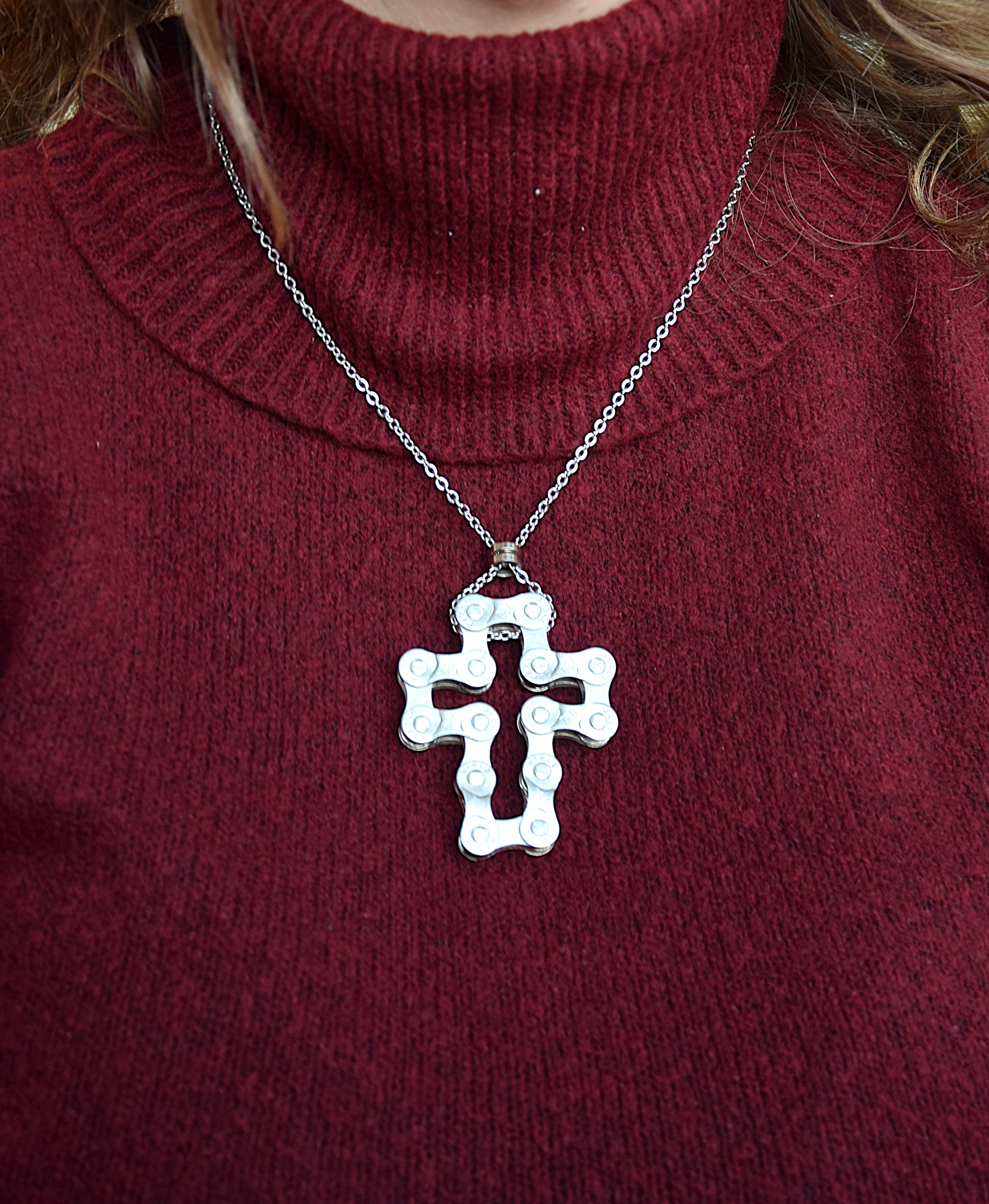 Metallhalskette - Anhänger Kreuz