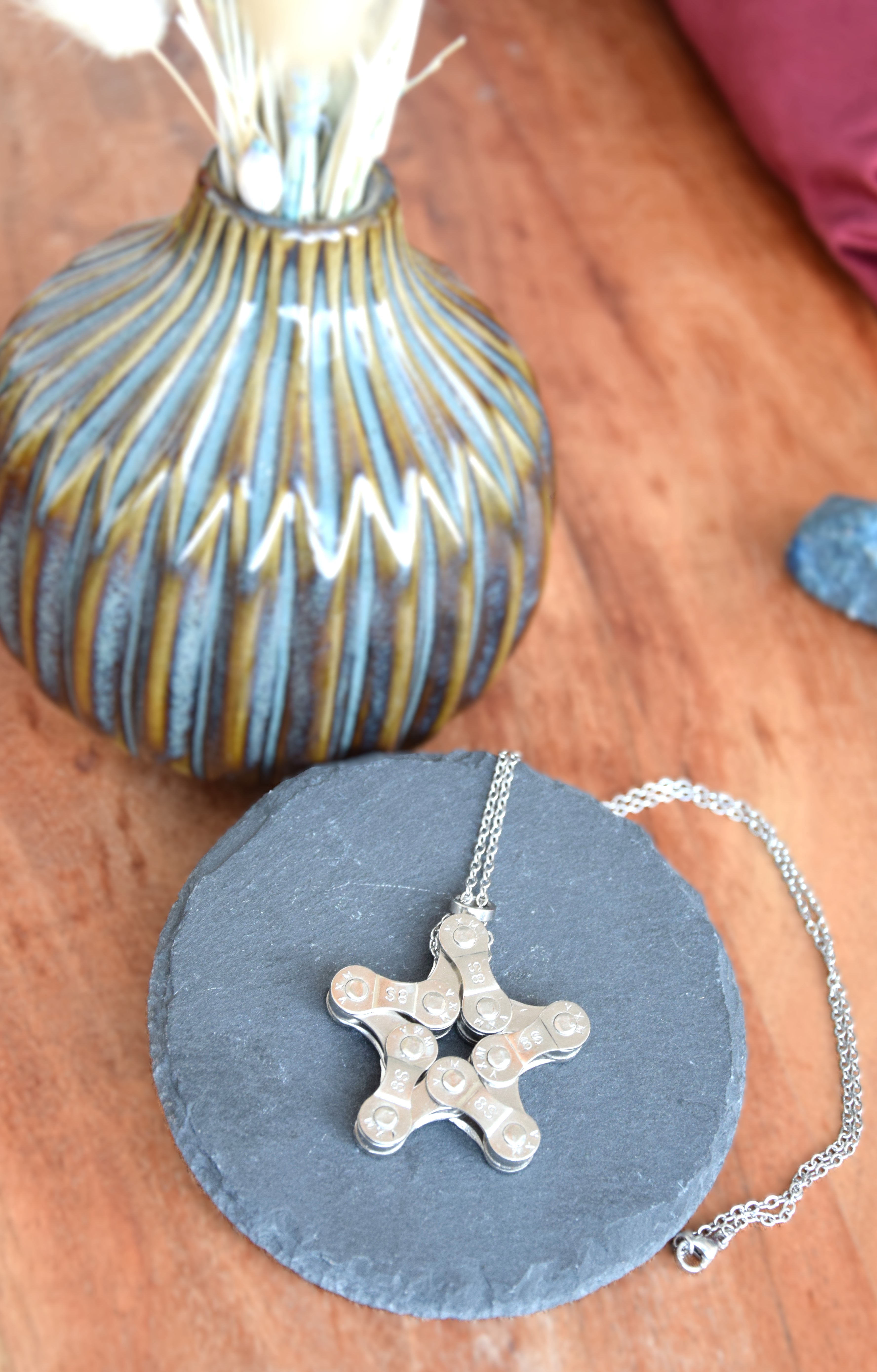 Metallhalskette - Anhänger Stern