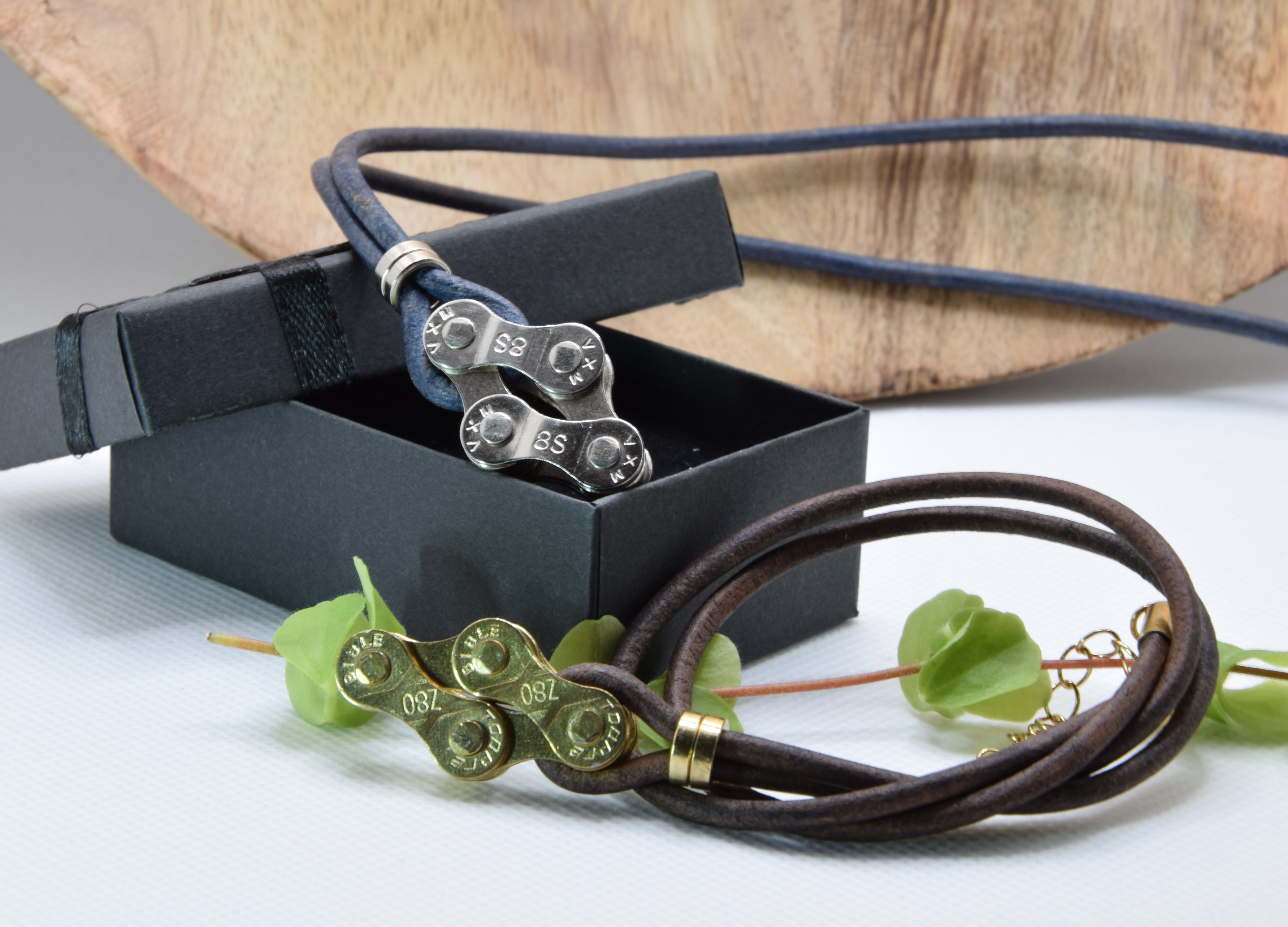 Halskette Leder - Anhänger Raute