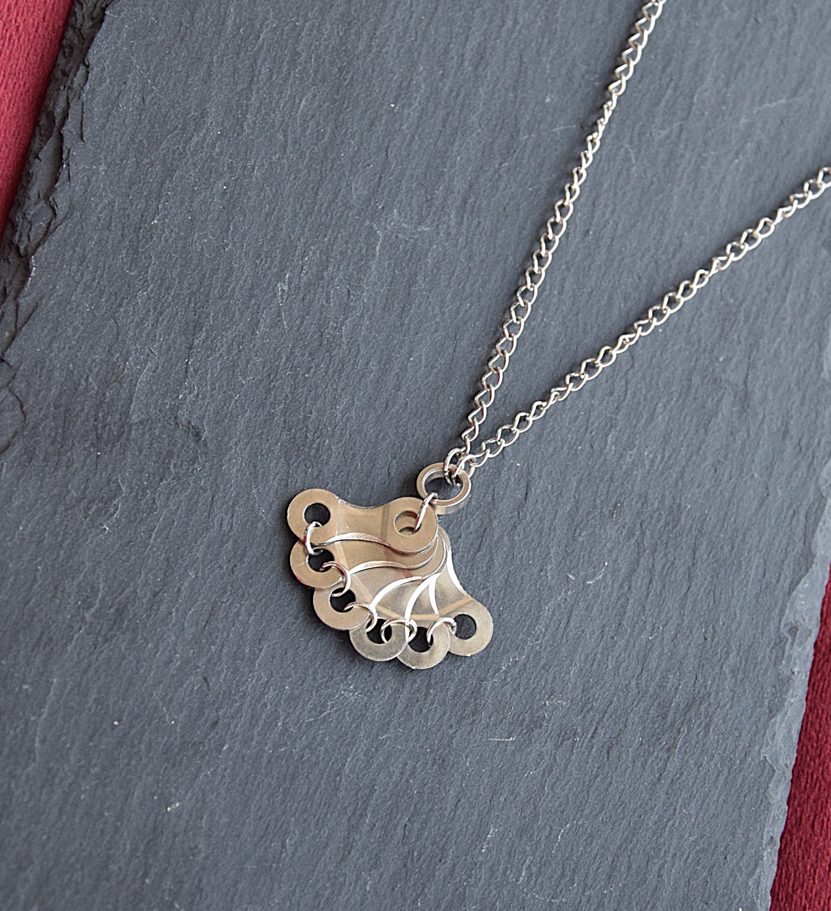 Metallhalskette - Fächer