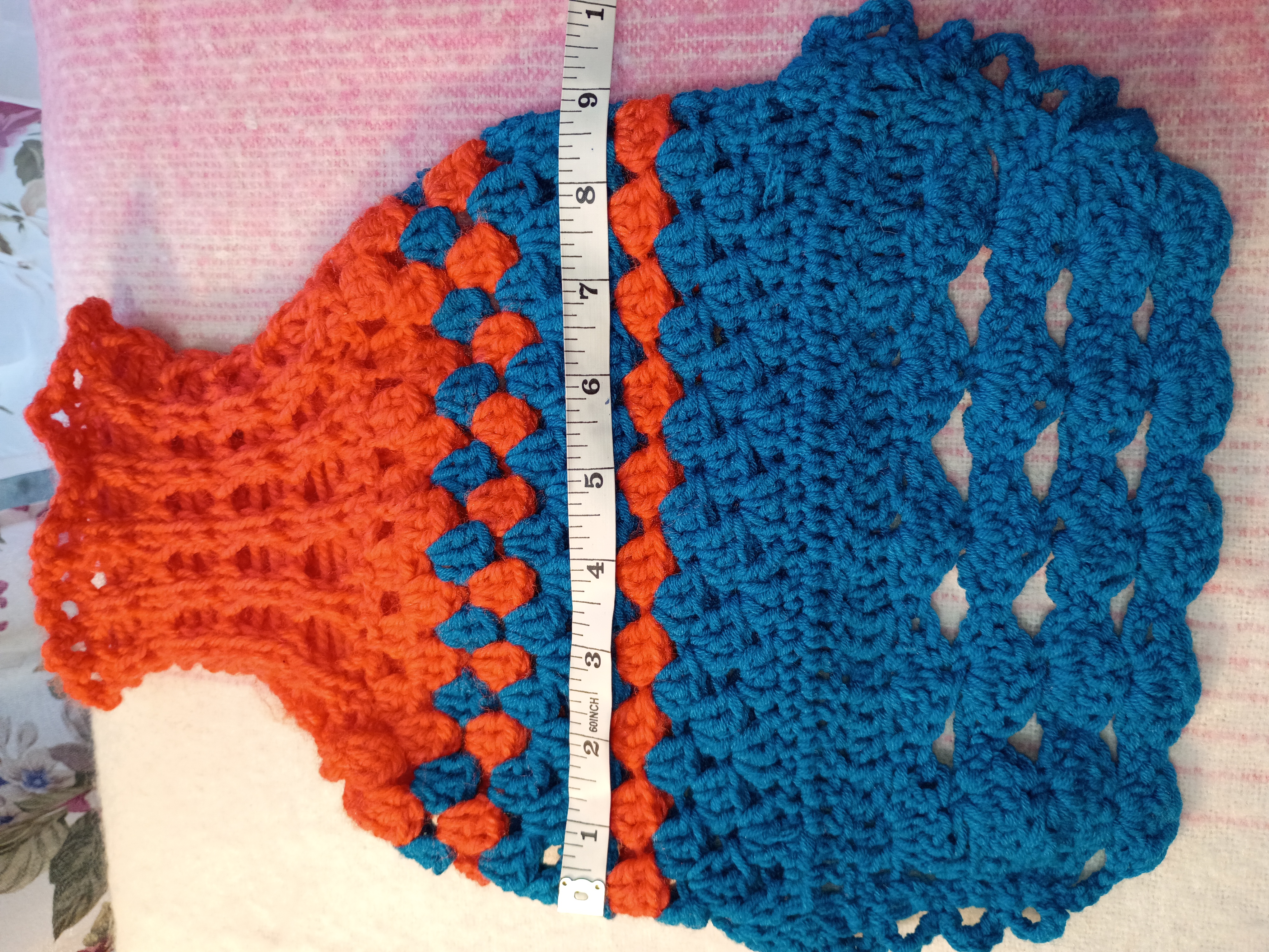 Outfit set (Dog small) or (Cat Large) Sweater + Hat