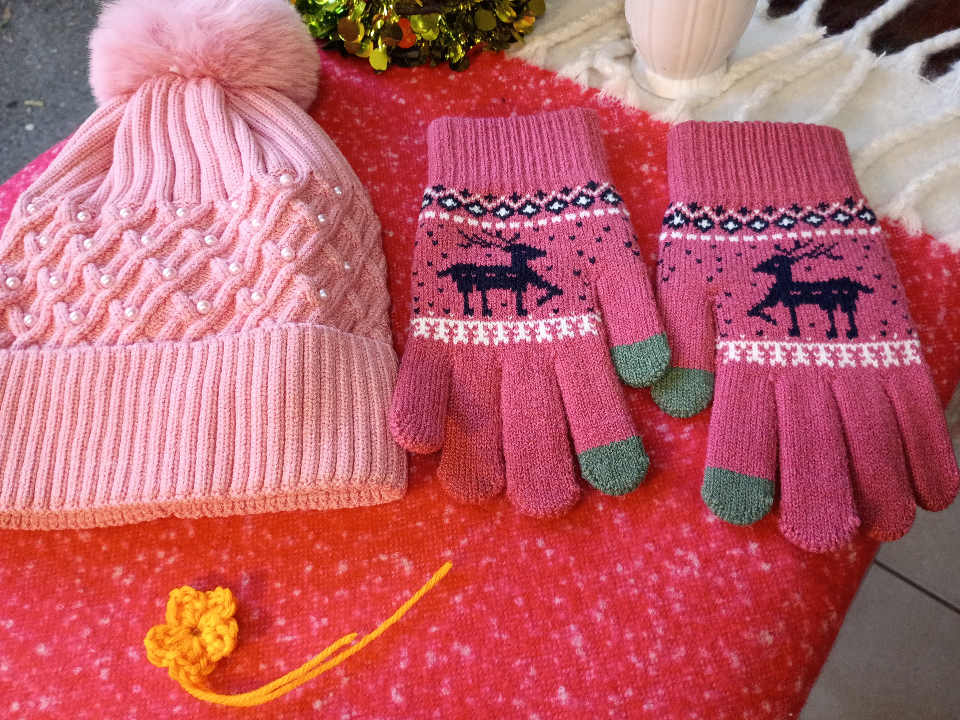 Girl beanie hat set pink beaded & gloves 