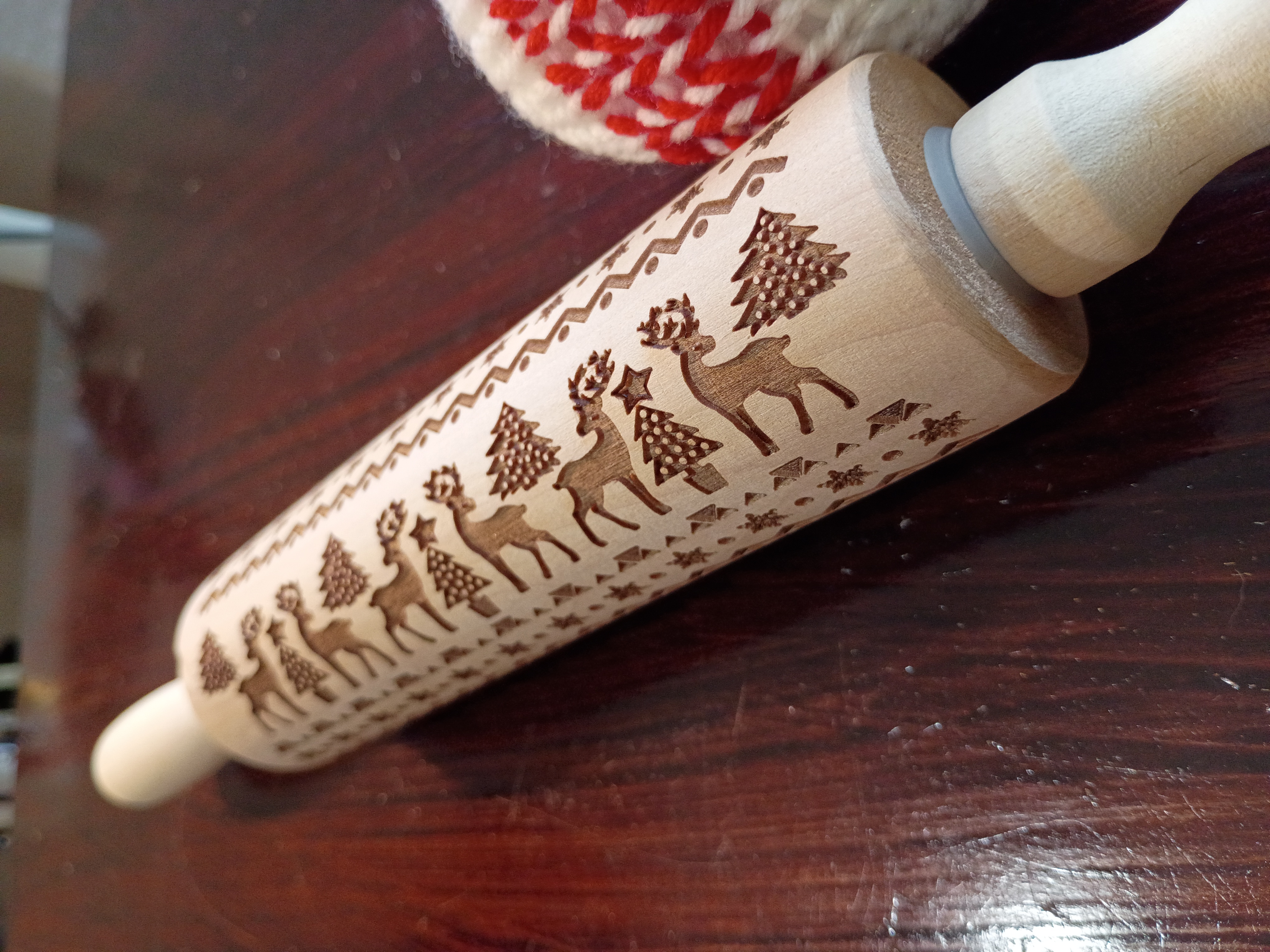 Carved wood Roller Pin Christmas 🎄 trees raindeer patterns 