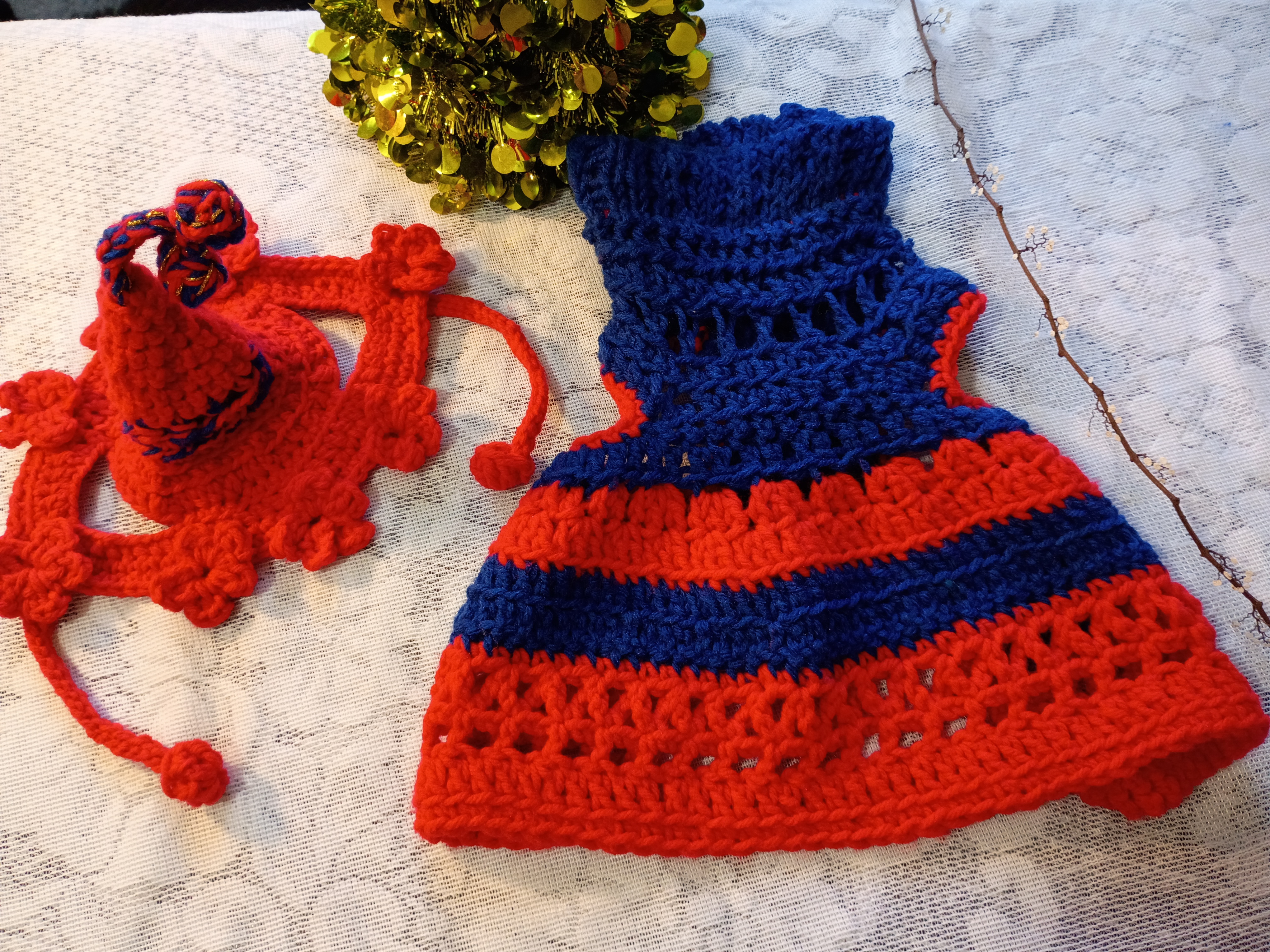 Pet outfit Set Sweater + Hat (Small Medium Dog) or (Large Cat)