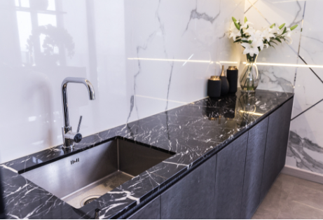 Black & White Marble Slabs 