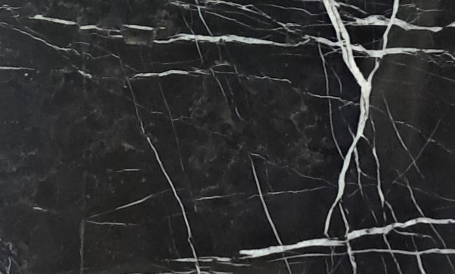 Black & White Marble Slabs 