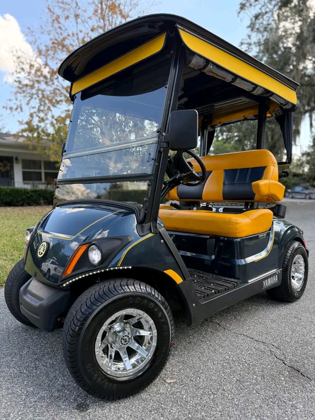 2023 Yamaha QuieTech EFI Gas Golf Cart (PTV) – Fully Loaded  Low Hours  One Owner