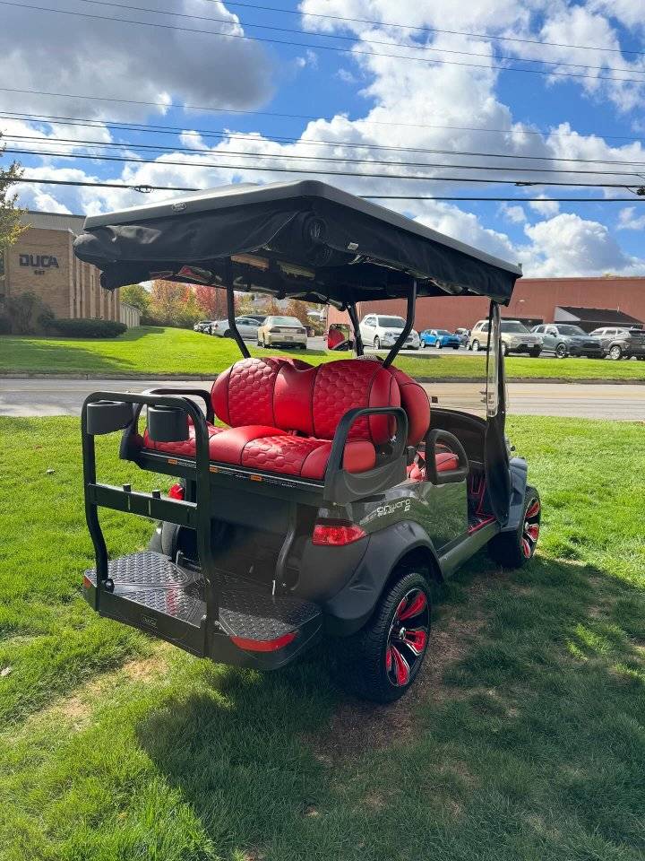 2024 Club Car Onward Special Edition.