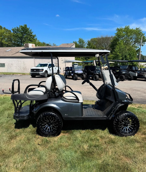 2025 E-Z-GO Express L6