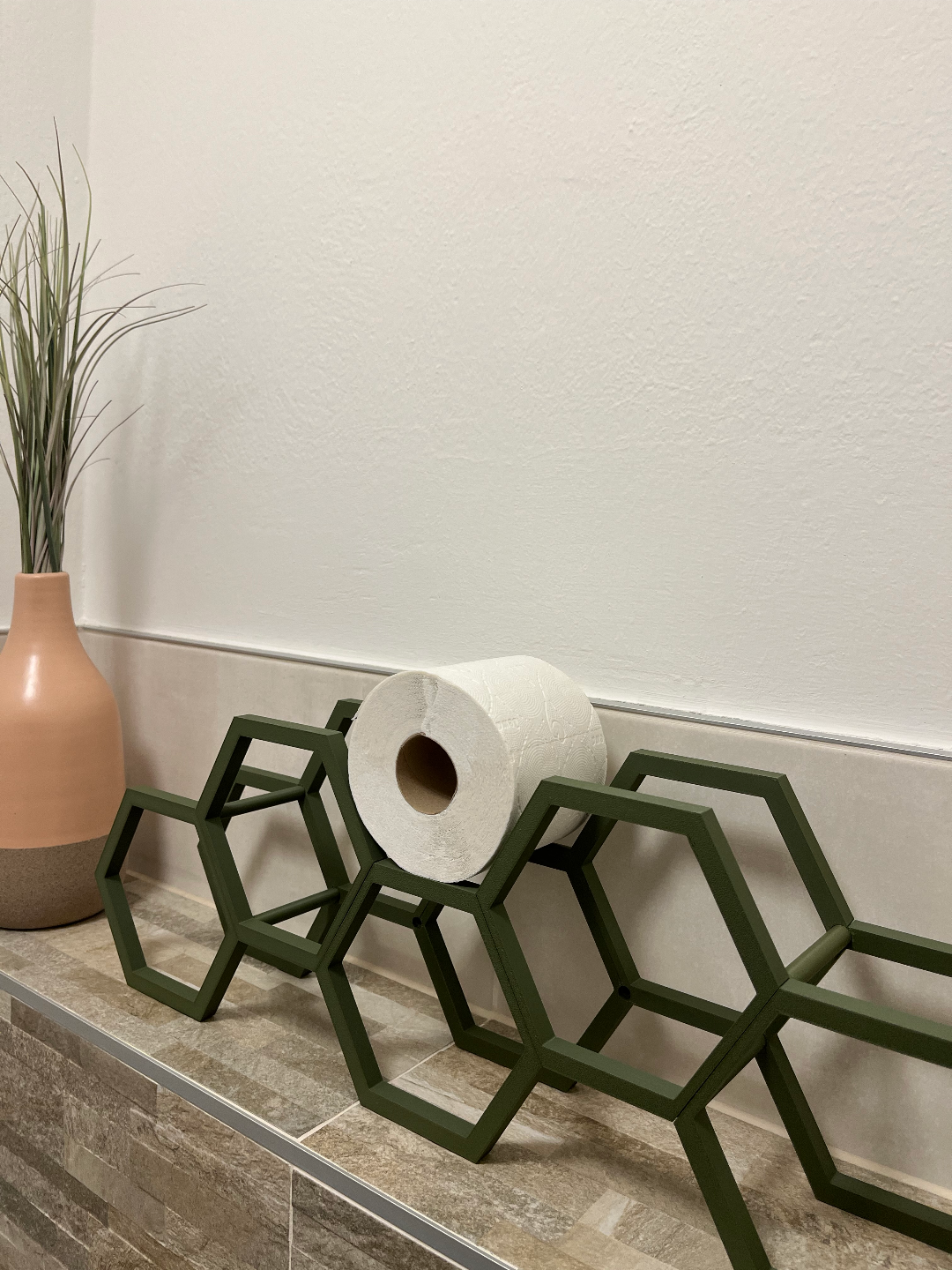 Porta papel higiênico hexagonal