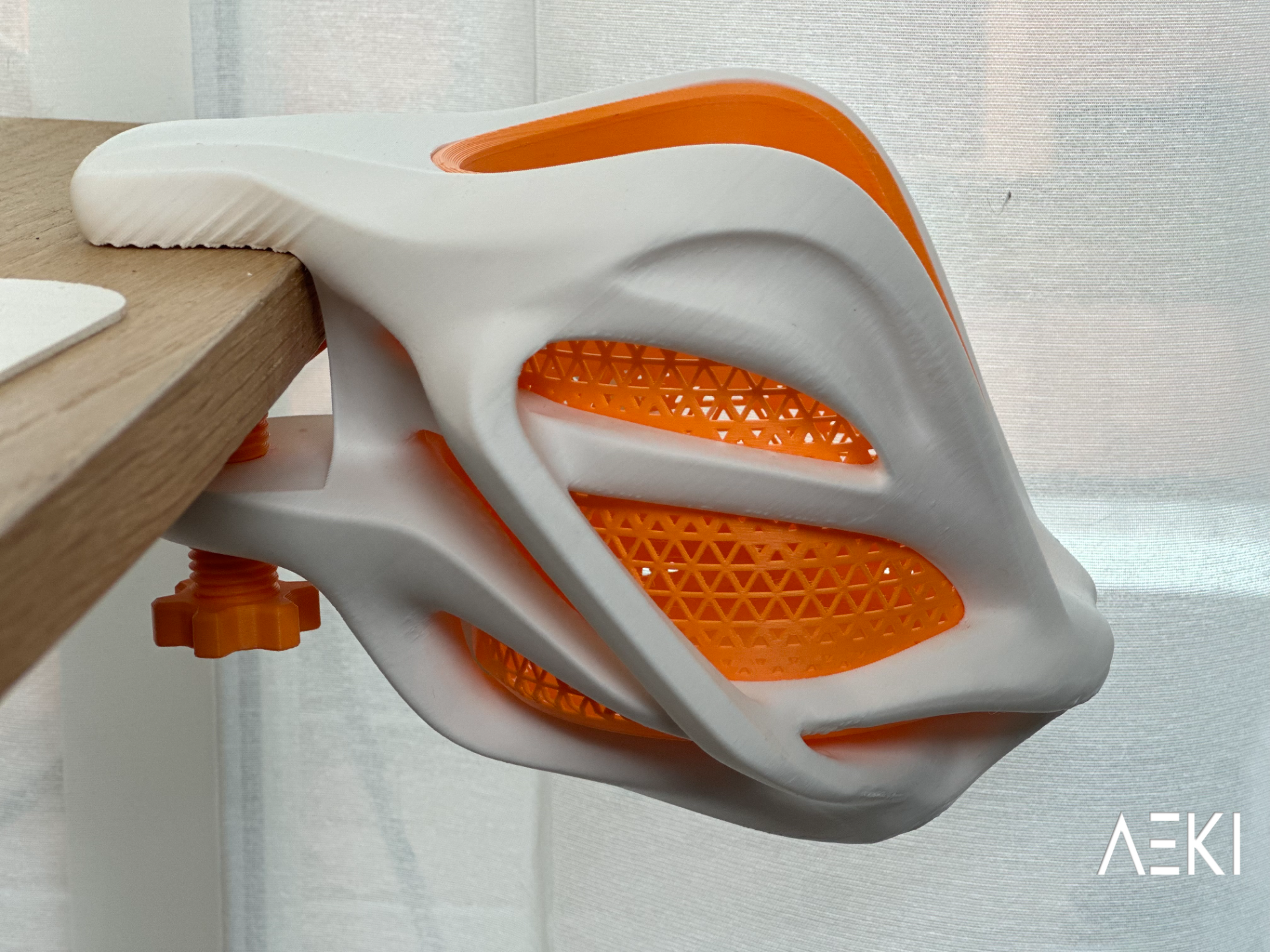 Porta-Canecas de Mesa