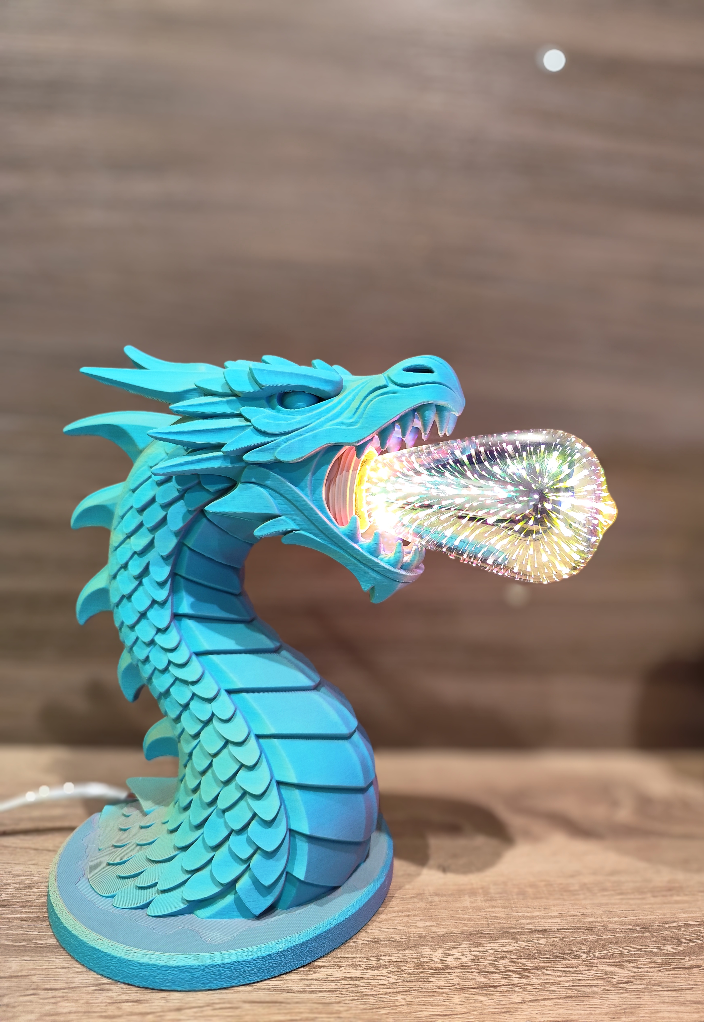 Luminária Cabeça de Dragão