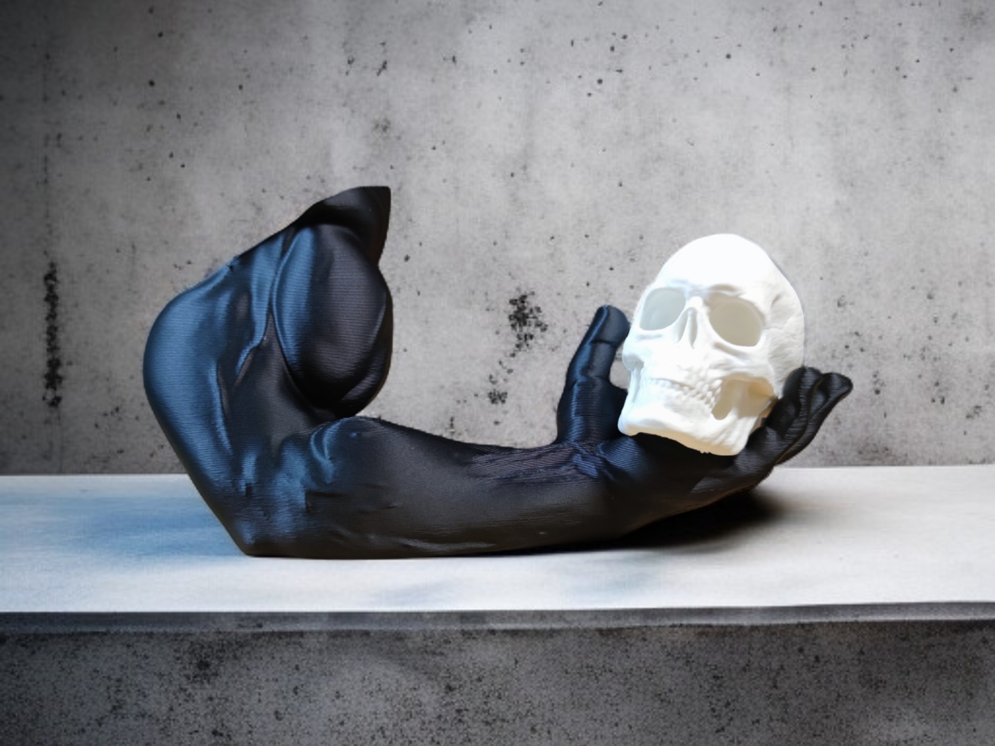 Escultura Decorativa Mão e Crânio