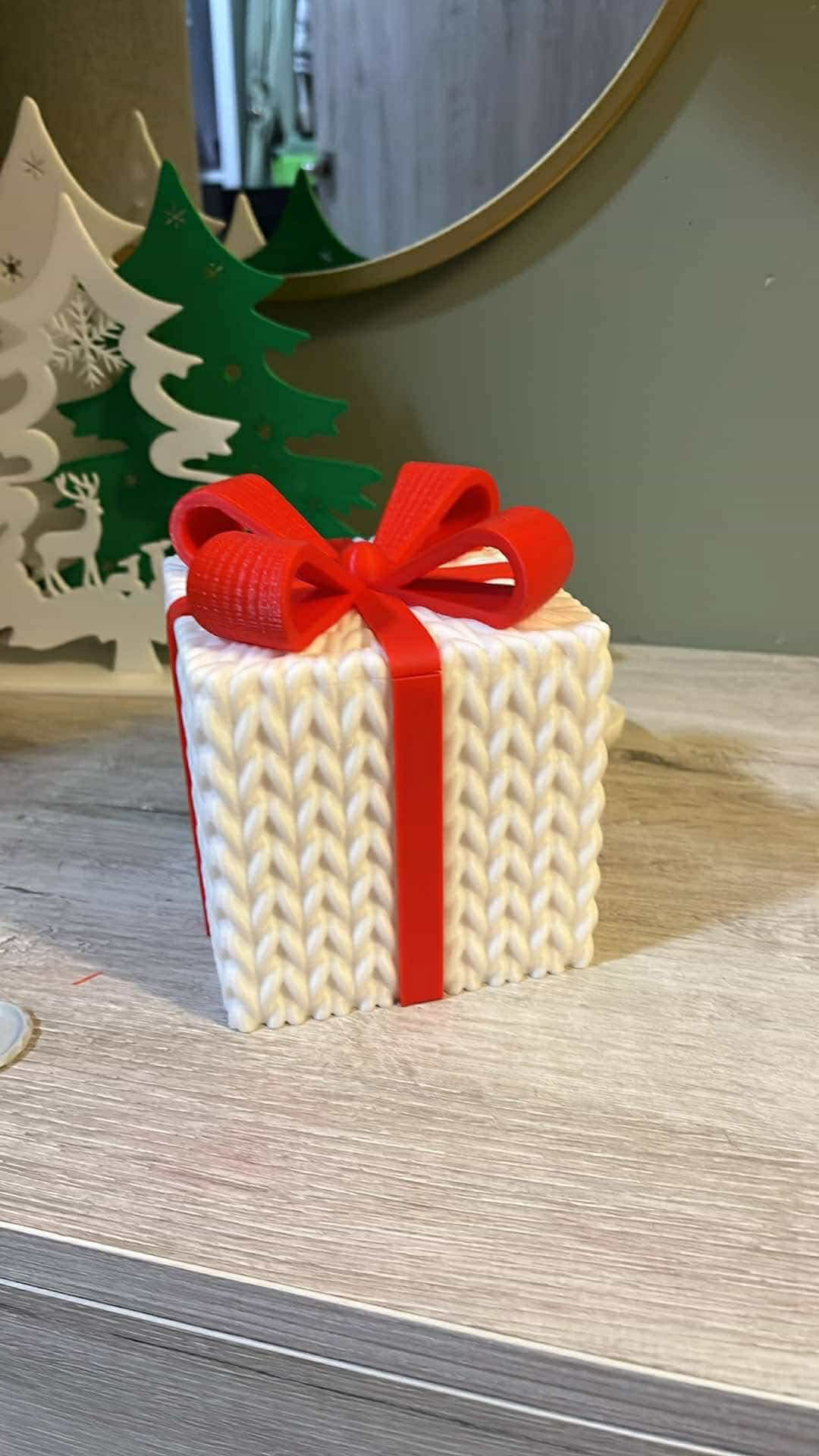 Caixa de Presente Encanto de Crochê