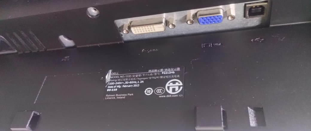 DELL 22"HYDROLIC & ROTATE MONITOR