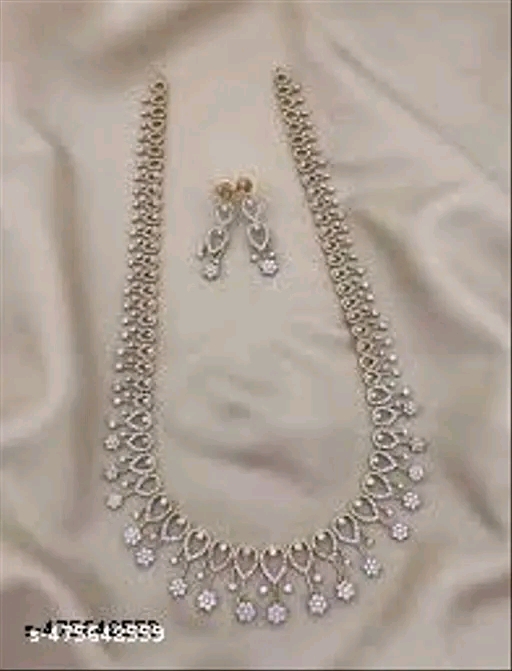 Elegant Stone-Studded Necklace Set