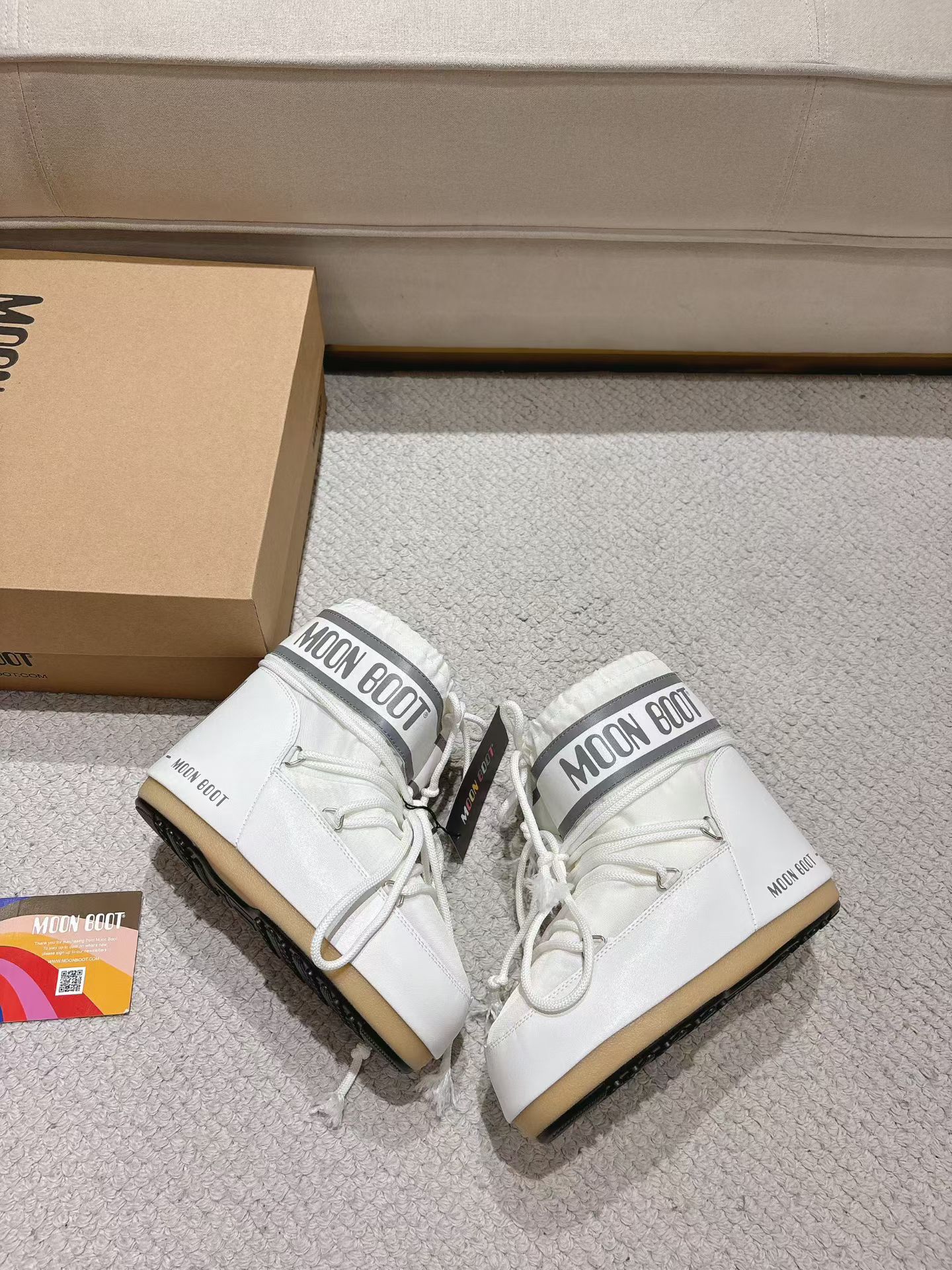 MB The Original Snow Boots