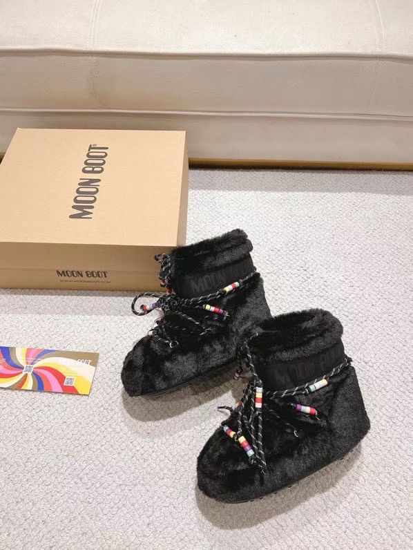 MB Black Furry Winter Boots